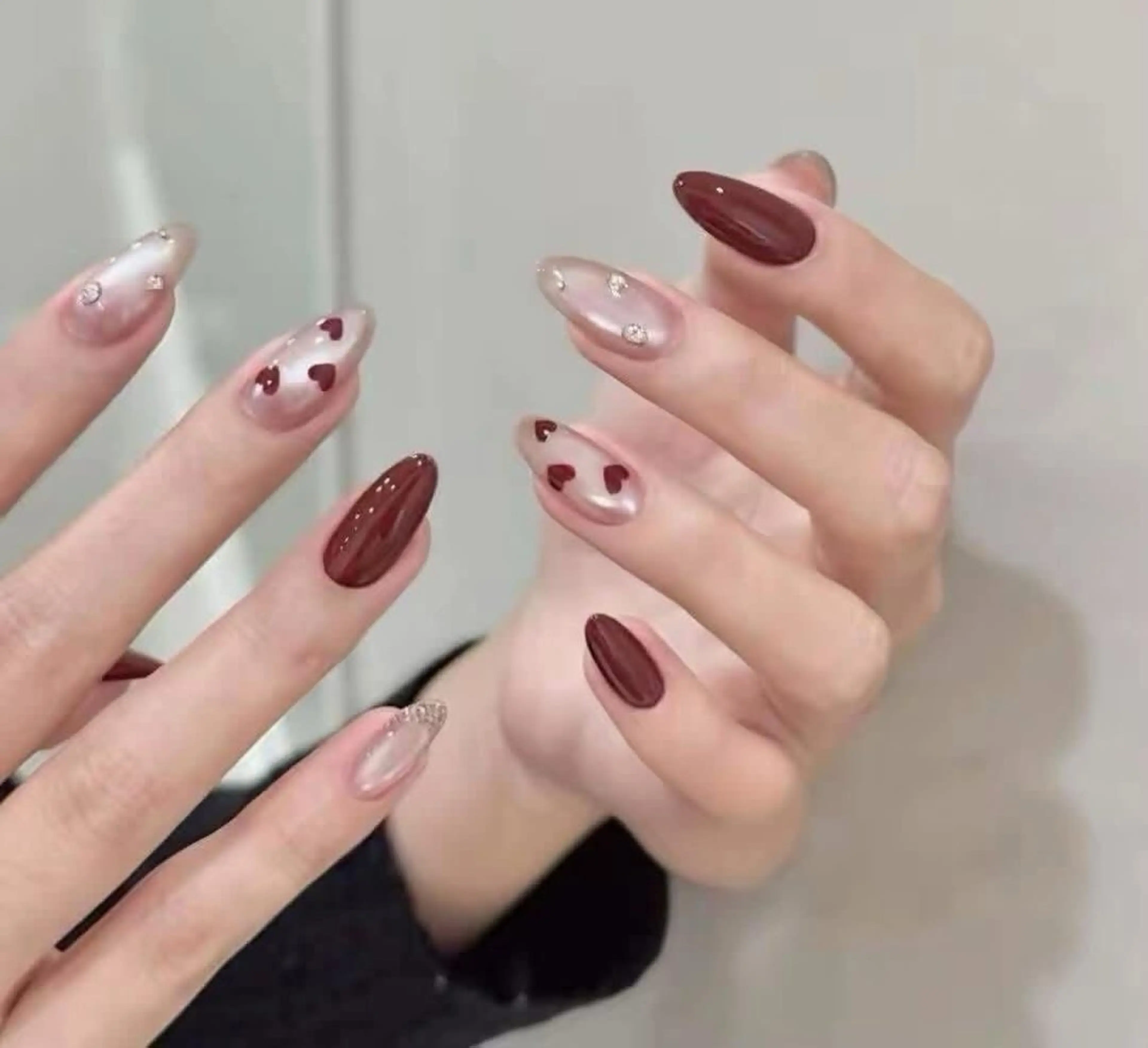 ネイル ハンドネイル T. Leeのネイルデザイン