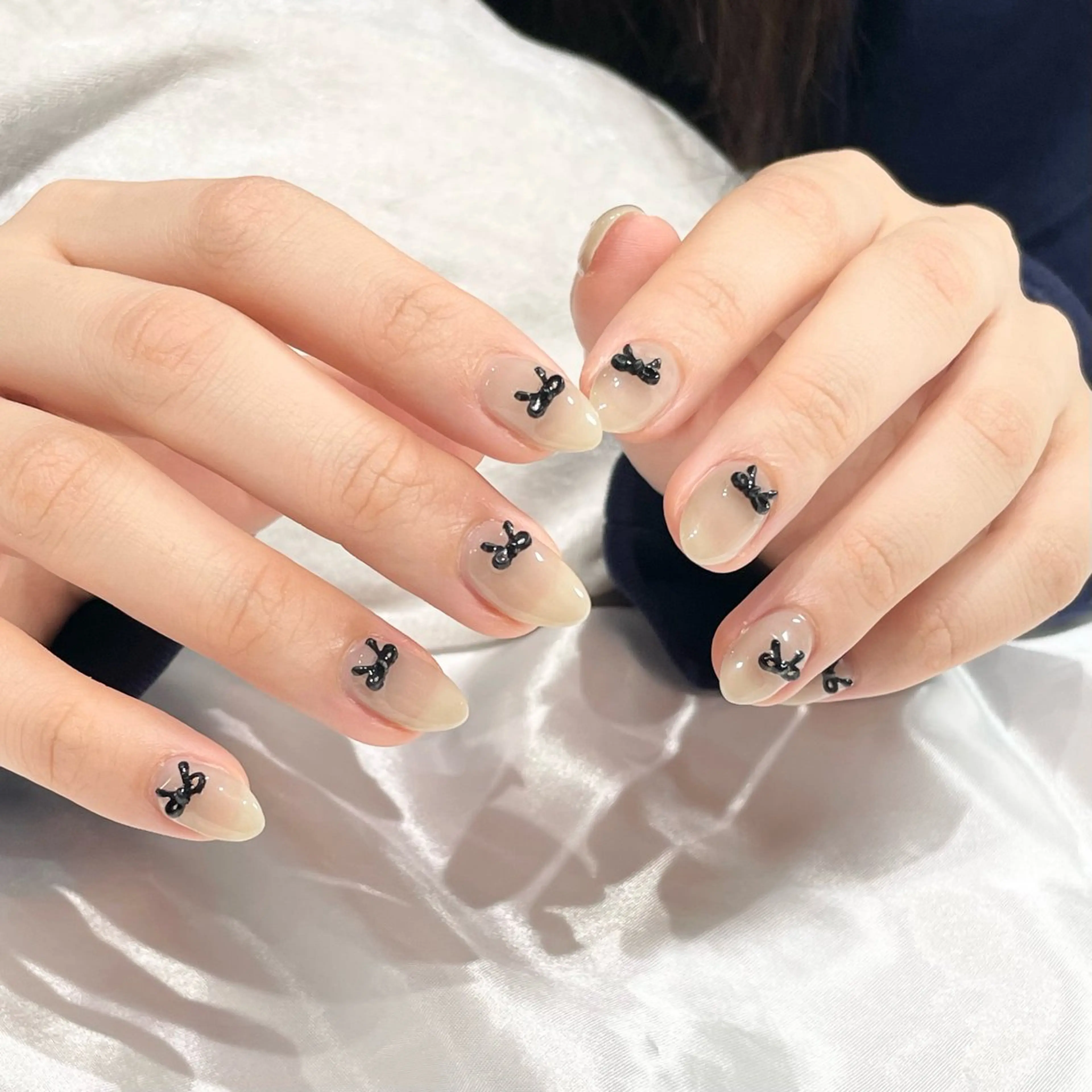 ネイル リスブラン HINARIのネイルデザイン