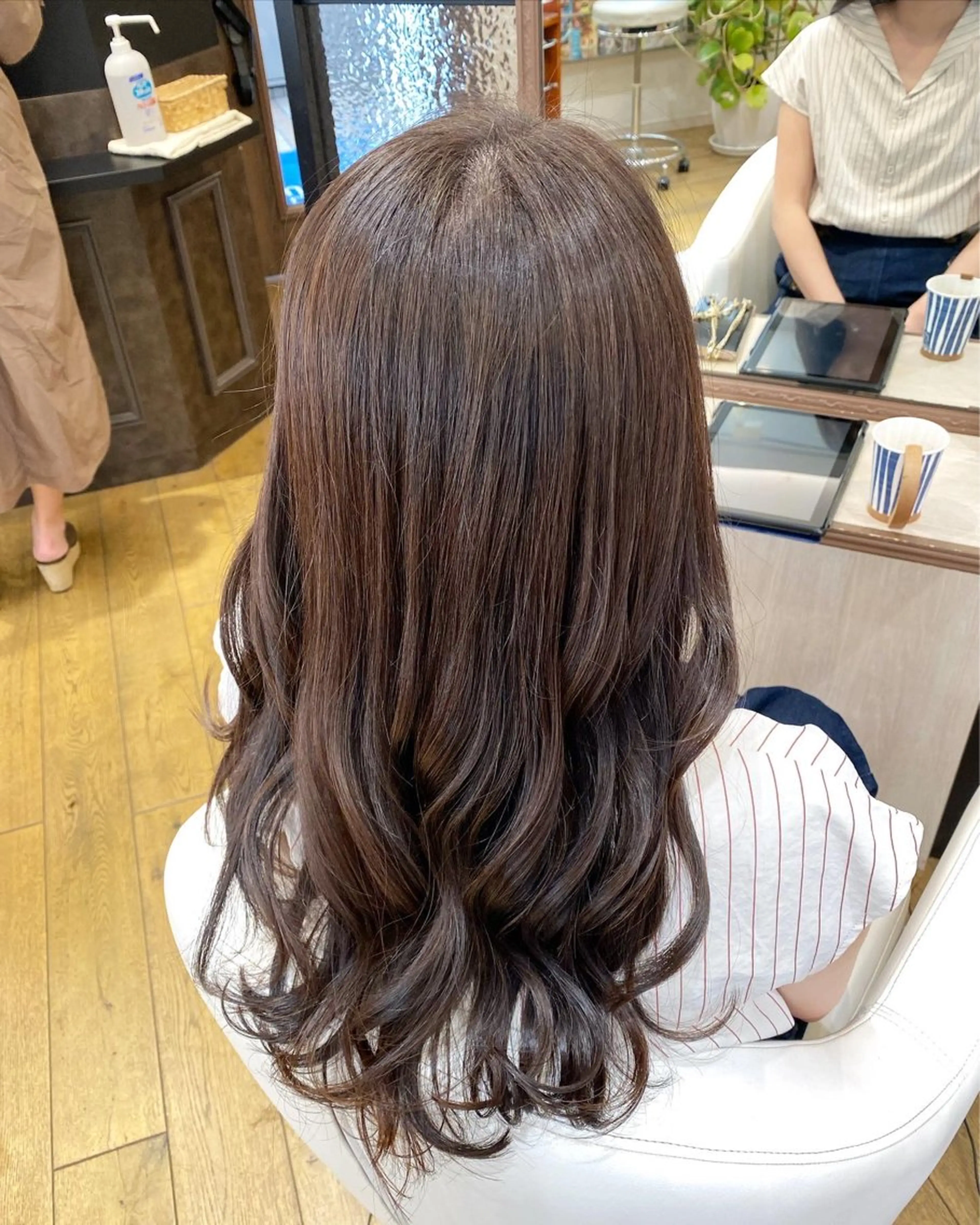 カラー グレージュ 艶感🫧透明感カラー YUKARIのヘアスタイル