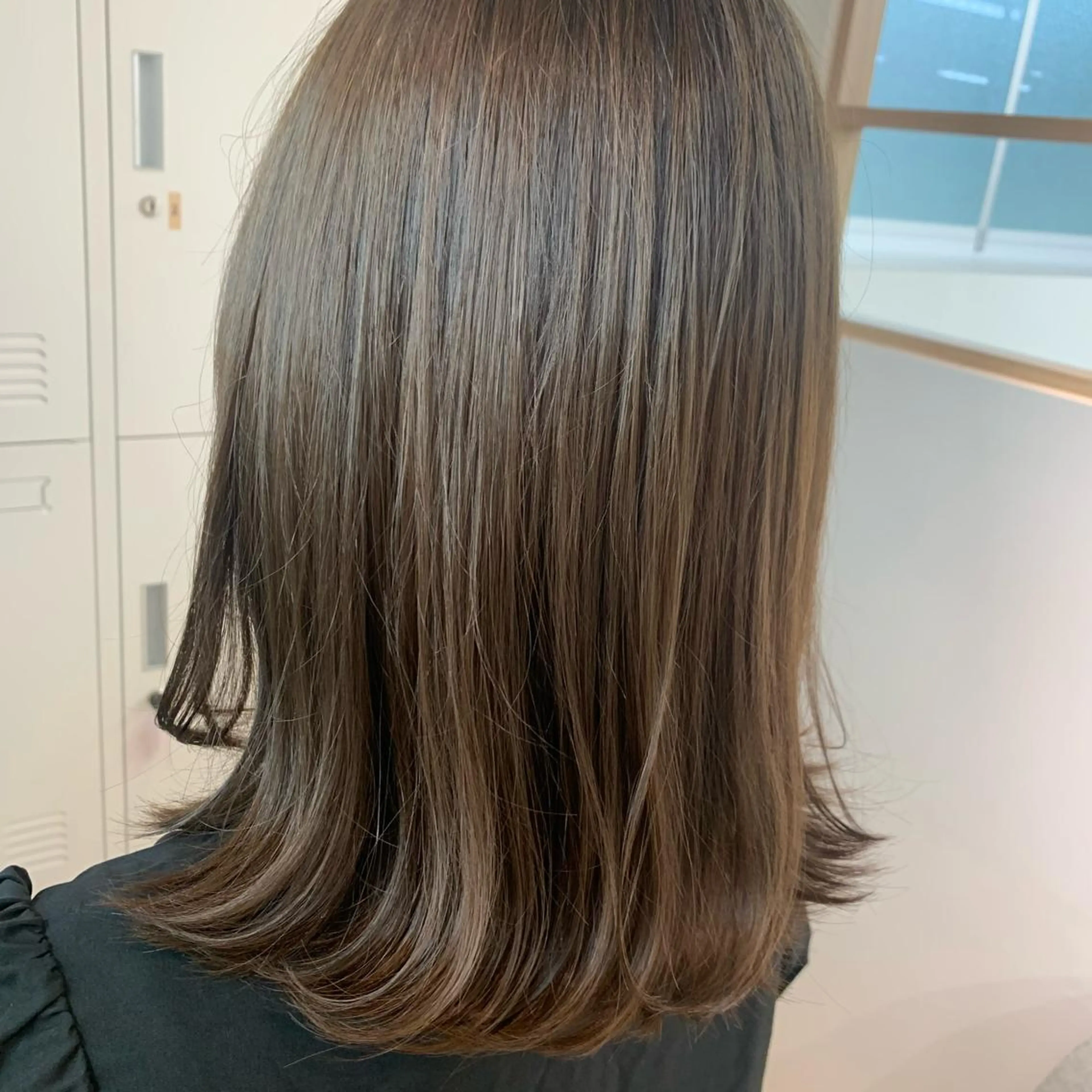 カラー オリーブカラー 齊藤 来美のヘアスタイル