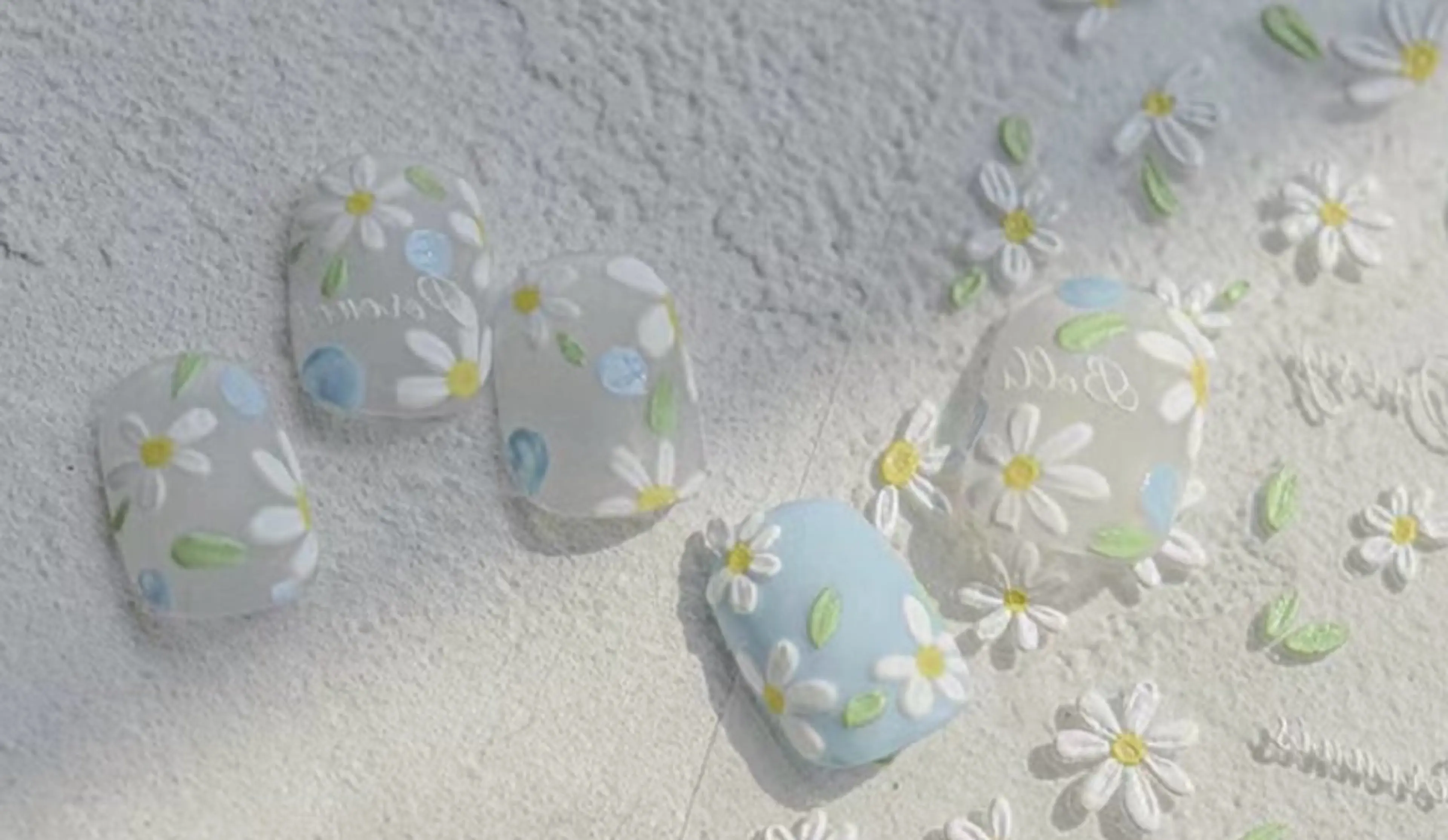 ネイル アートネイル チークネイル 長さ出し フットネイル ジェルネイル 山田 由奈のネイルデザイン