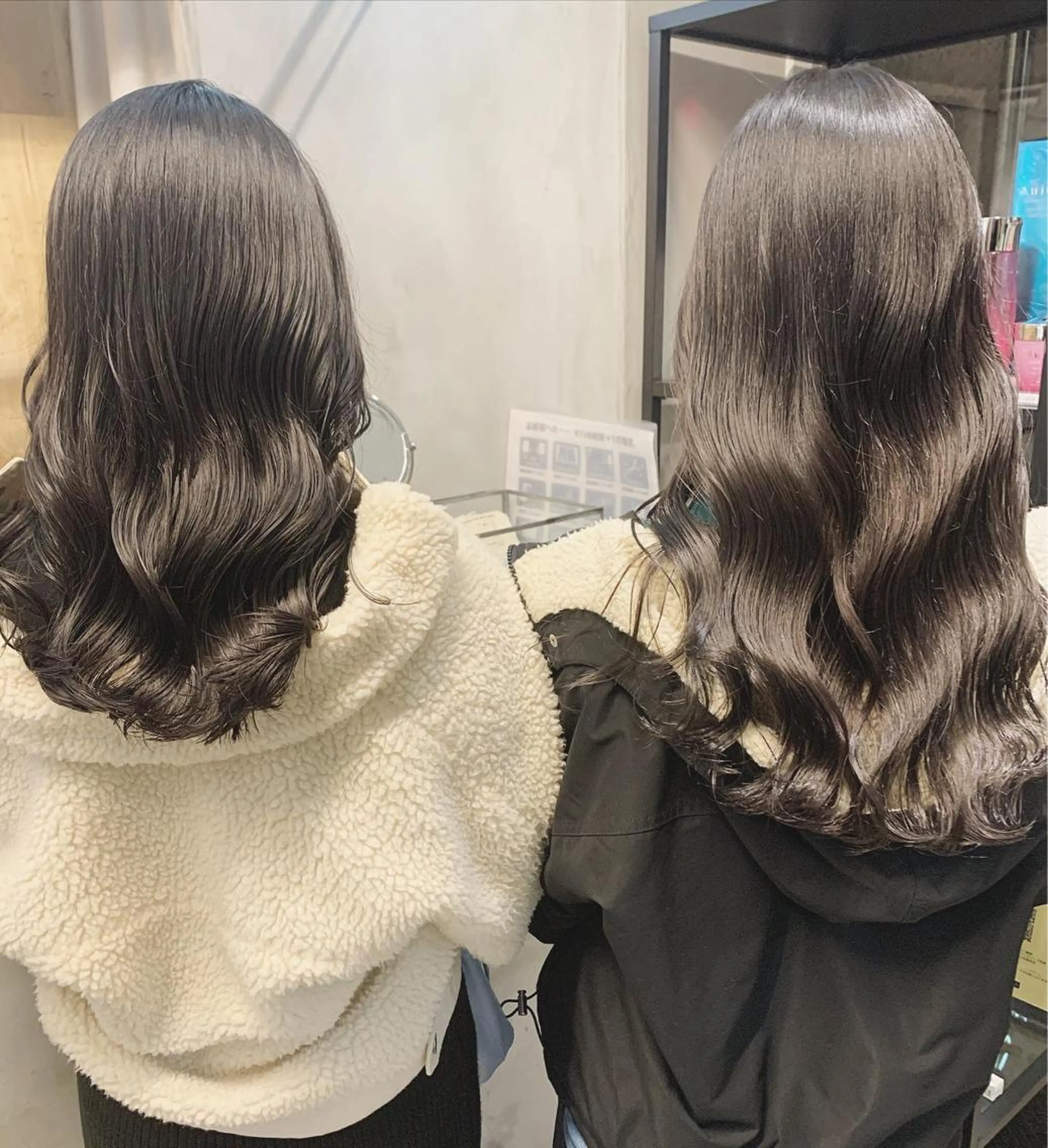 ミディアム カラー マツエク・マツパ カット ヘアカラー トリートメント ハイトーンボブ 前田 表参道　グレージュのヘアスタイル