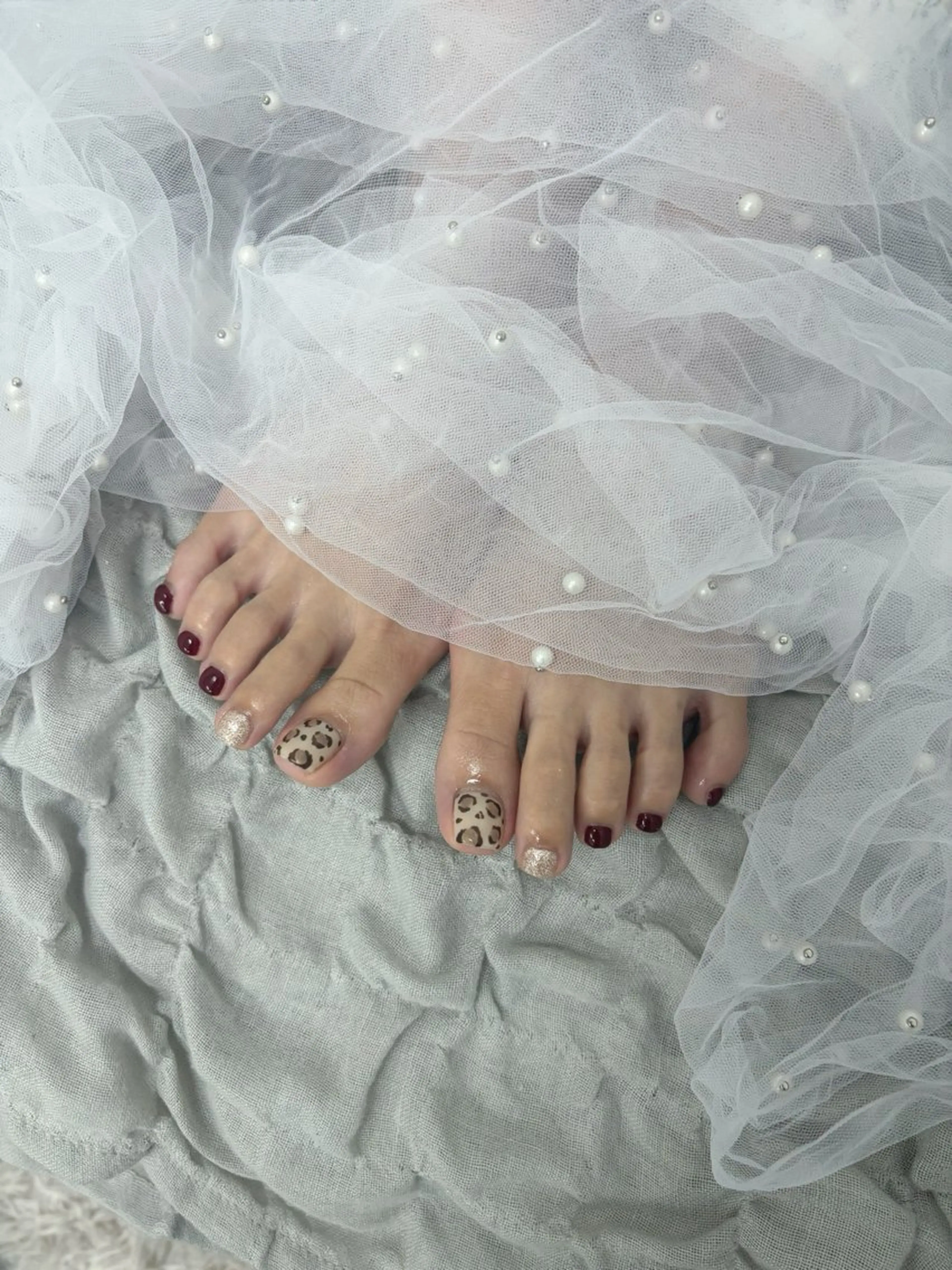 ネイル アニマル柄 ゴールド フットネイル ひな🍒 Y's beautyのネイルデザイン