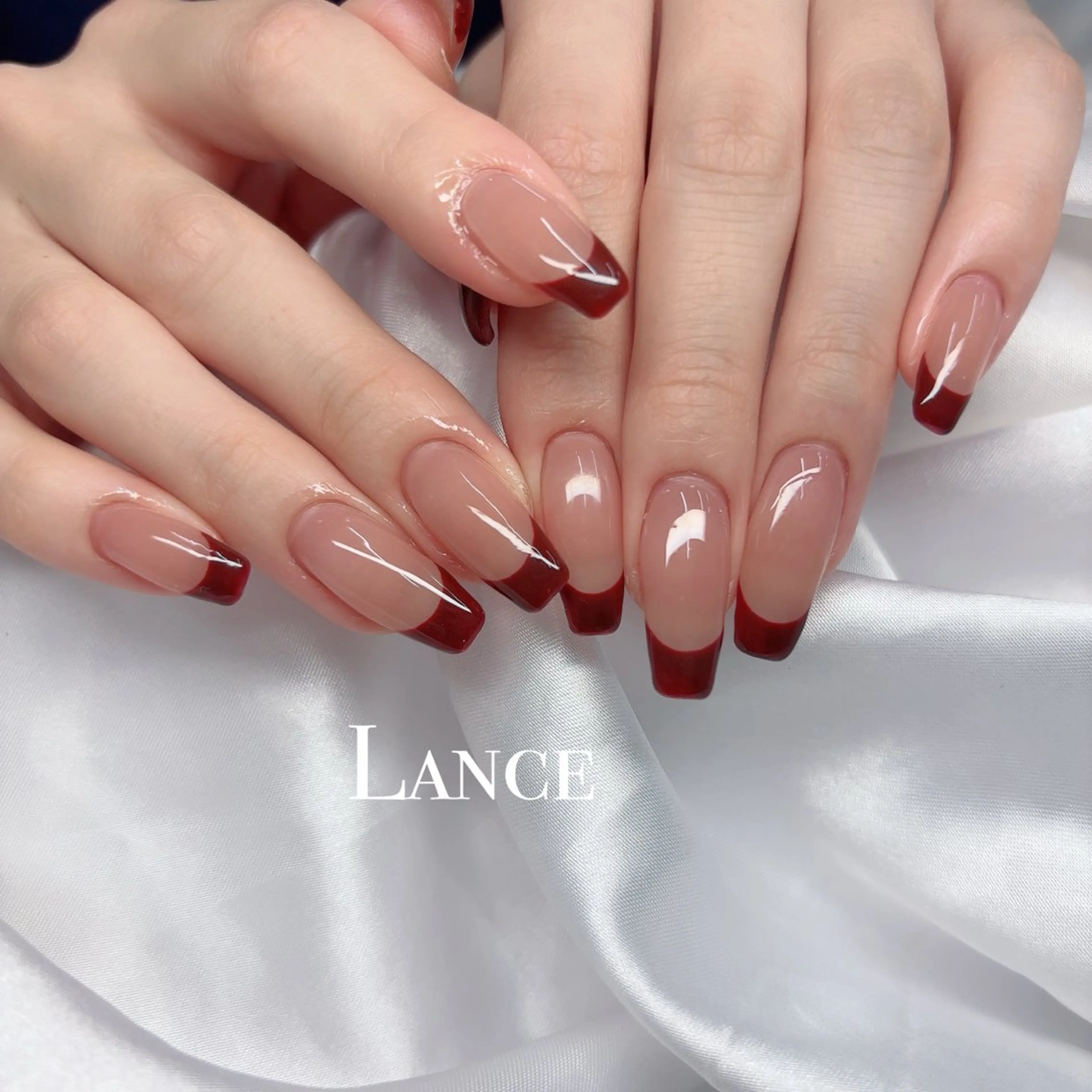 ネイル オーロラネイル フットネイル 氷ネイル・うるうるネイル キラキラネイル 韓国ネイル ハンドネイル Lance nailのネイルデザイン