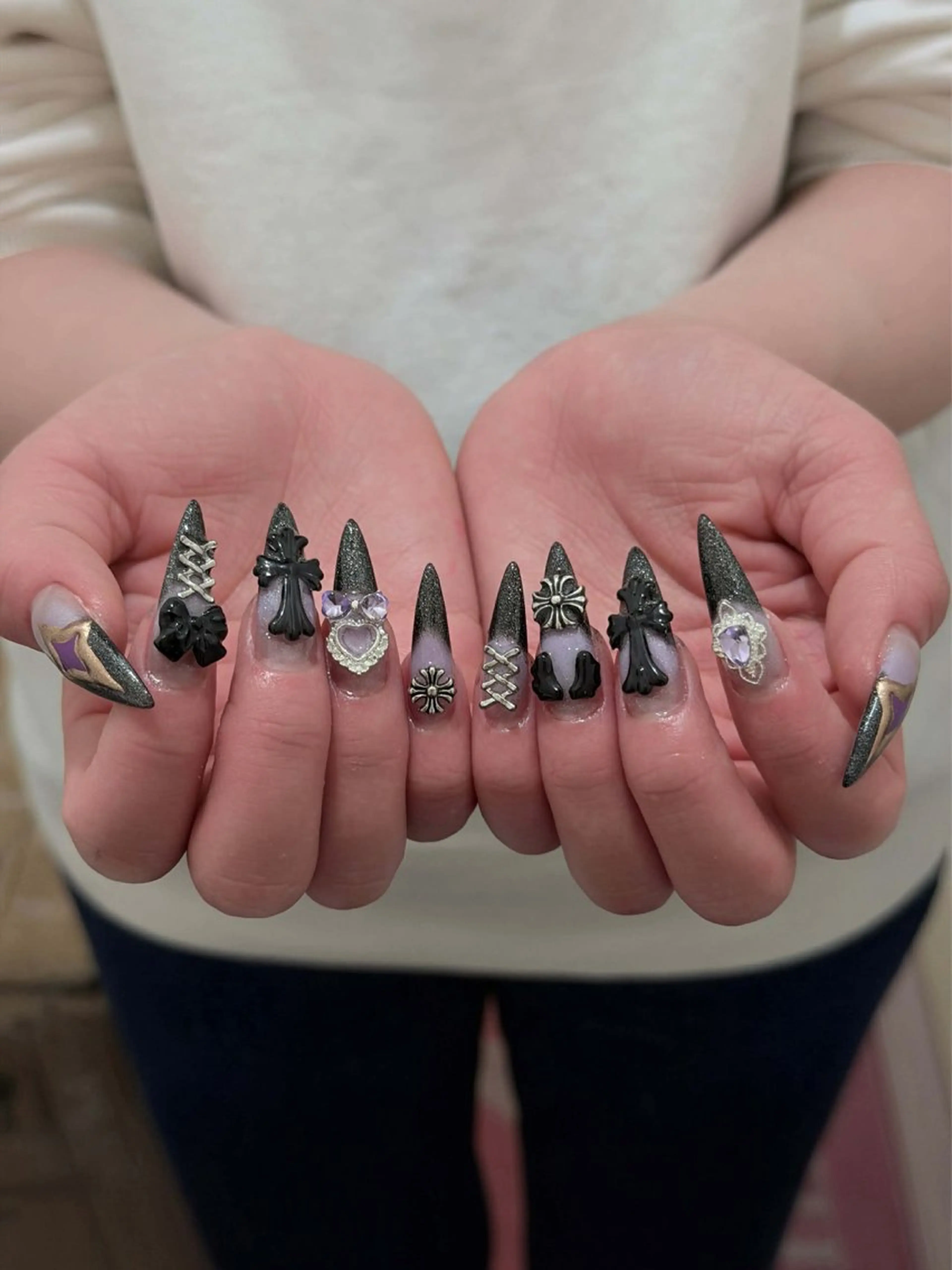 ネイル チークネイル ドット フレンチネイル グラデーション ハート ハンドネイル Julli NailStudioのネイルデザイン