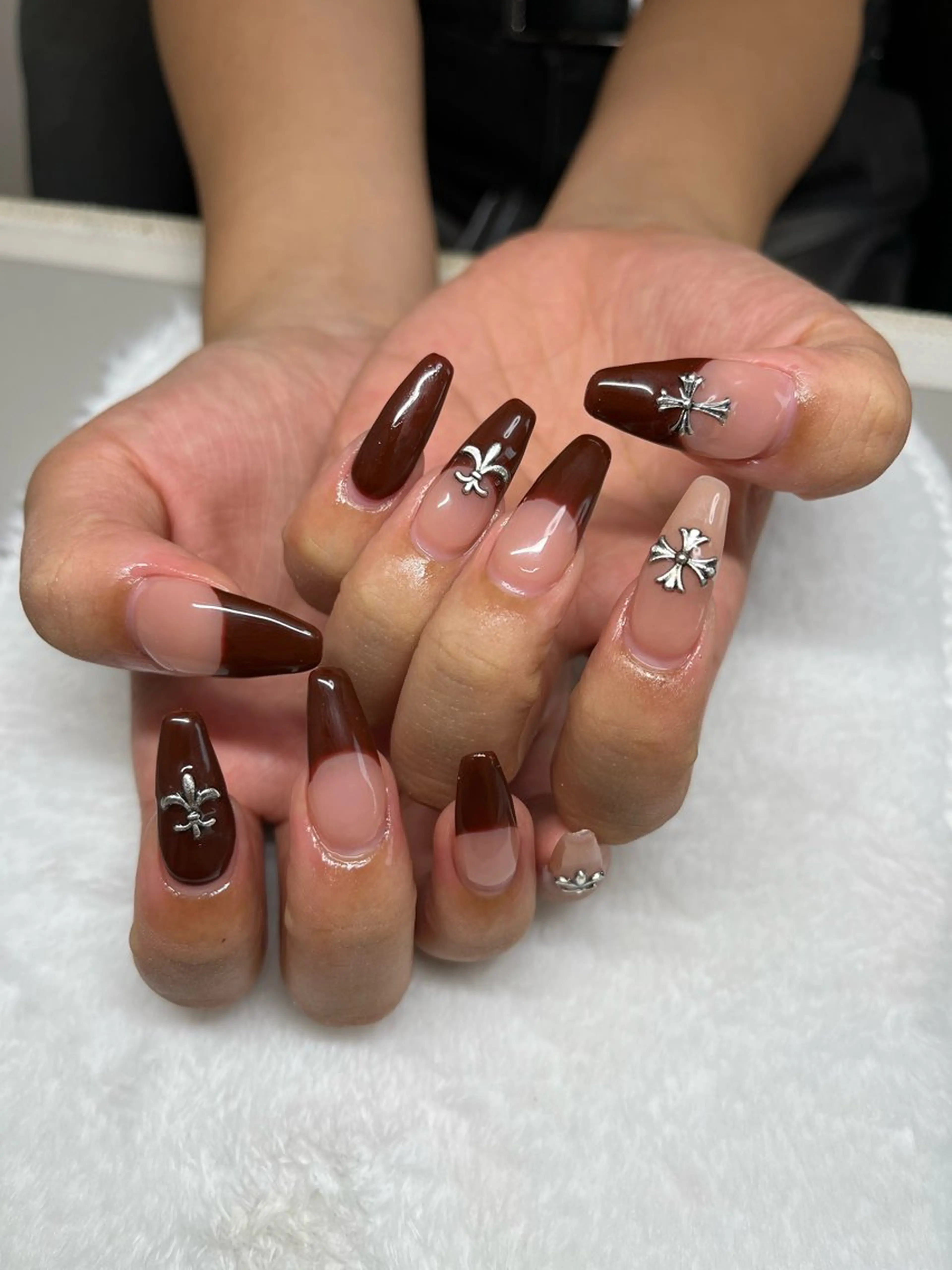 ネイル nail.salon .Reversalのネイルデザイン