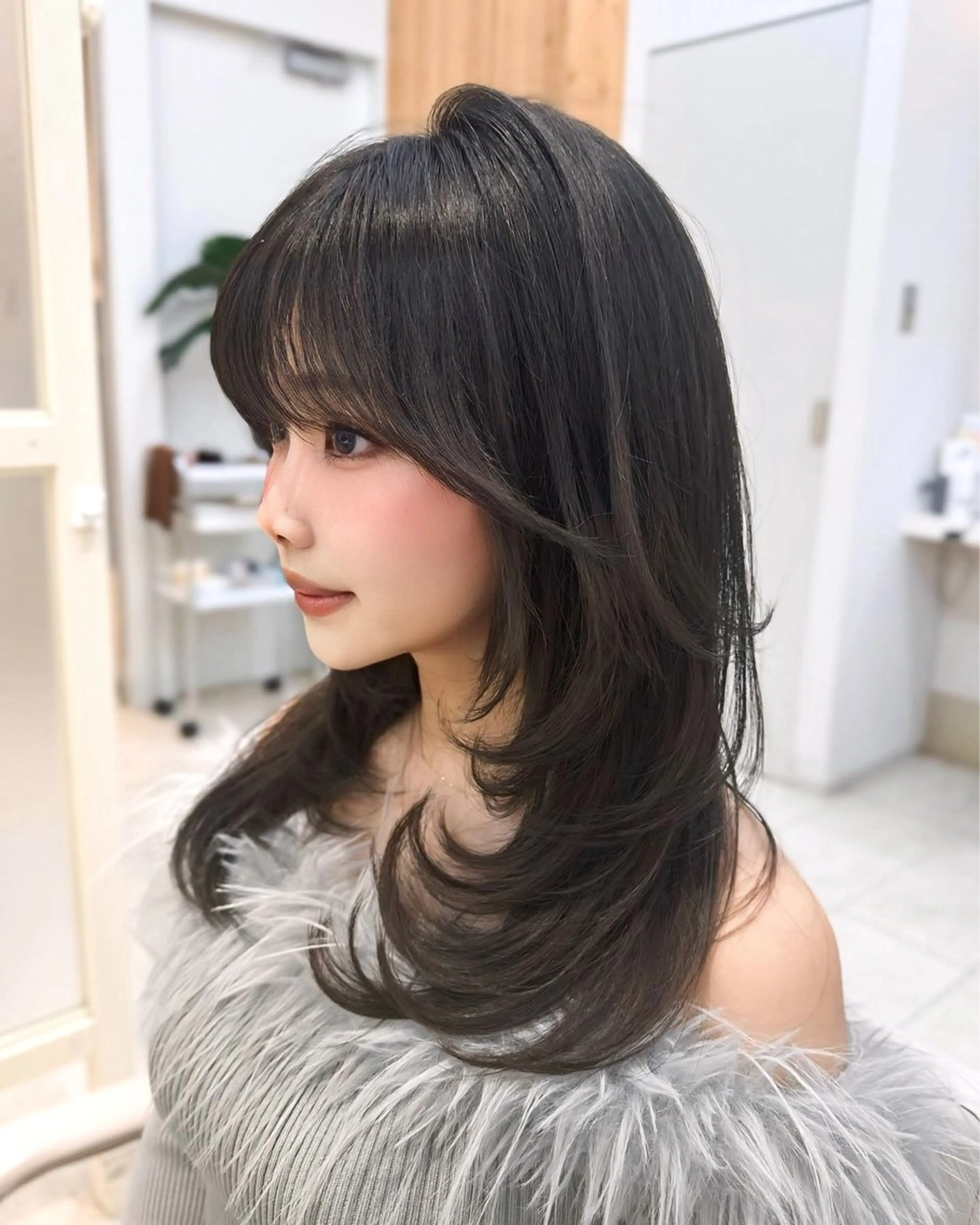 ミディアム カラー カット ヘアカラー トリートメント 顔周り特化/韓国ヘア /レイヤー/吉野幸大のヘアスタイル