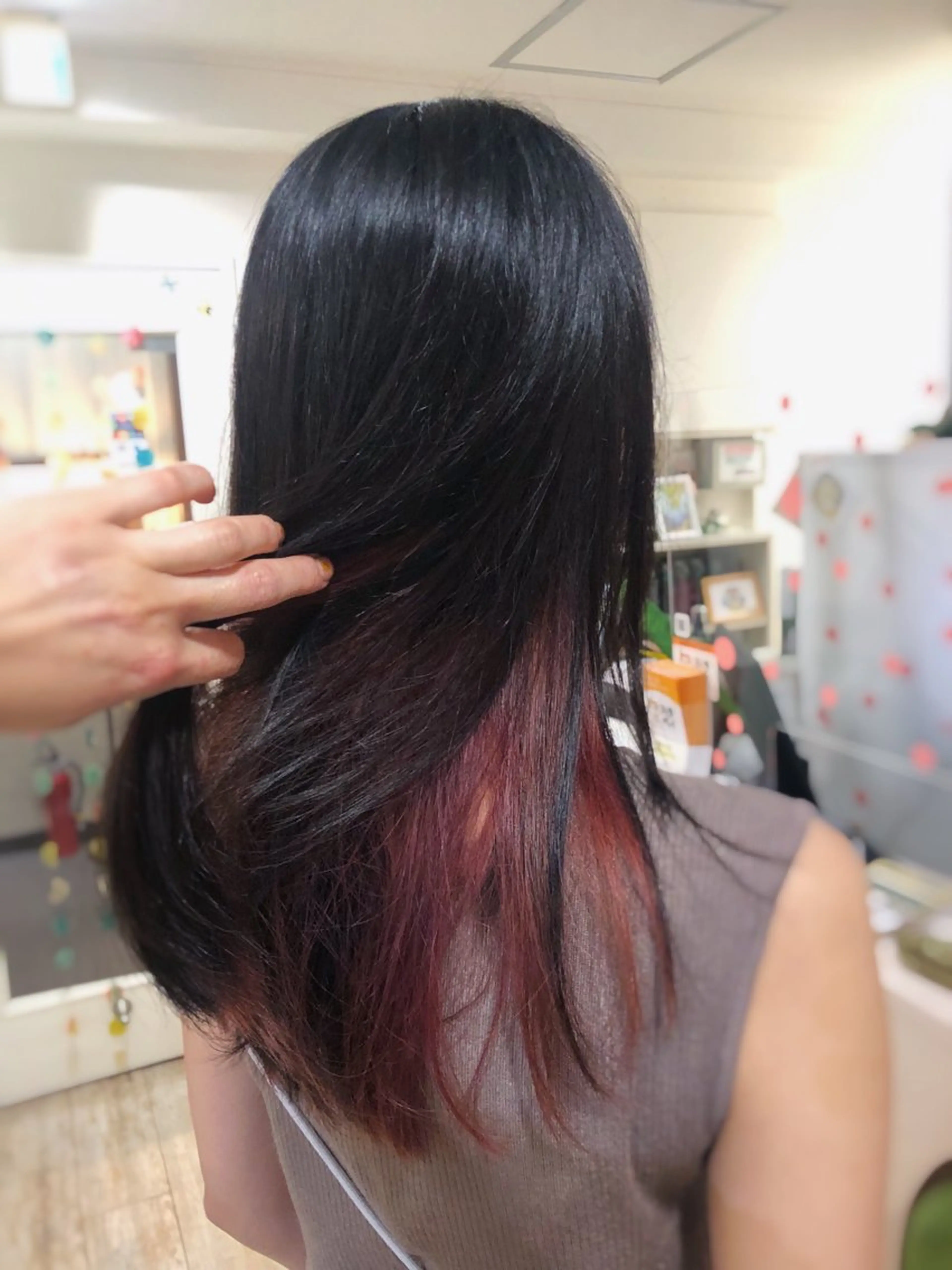 ロング カラー ダブルカラー インナーカラー ピンクカラー 個室サロン🌼万希 ヘアケア/ヘッドスパのヘアスタイル