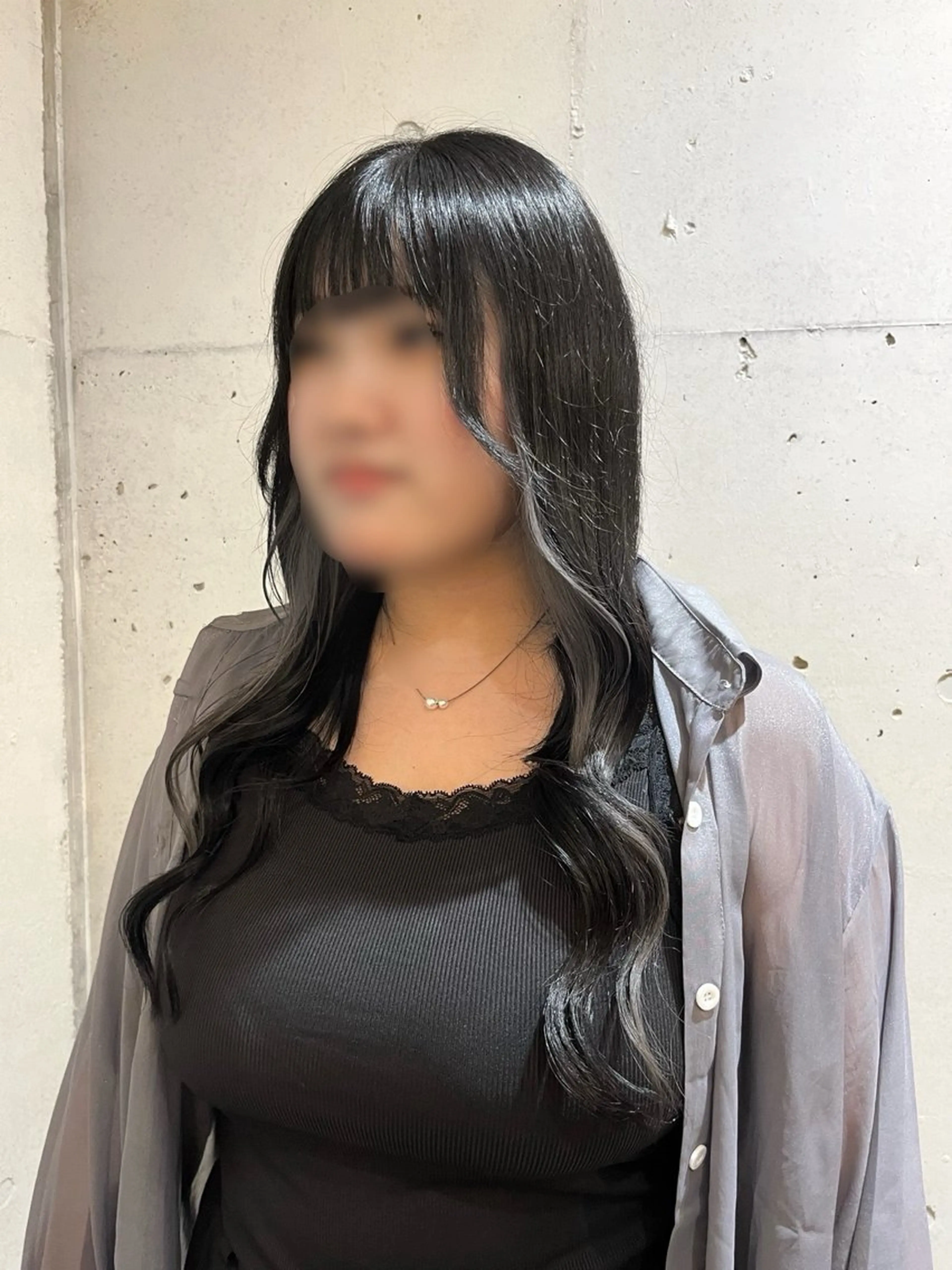 ロング カラー イヤリングカラー ヘアカラー トリートメント ハイトーン/ボブ/ 髪質改善🦖mahoのヘアスタイル