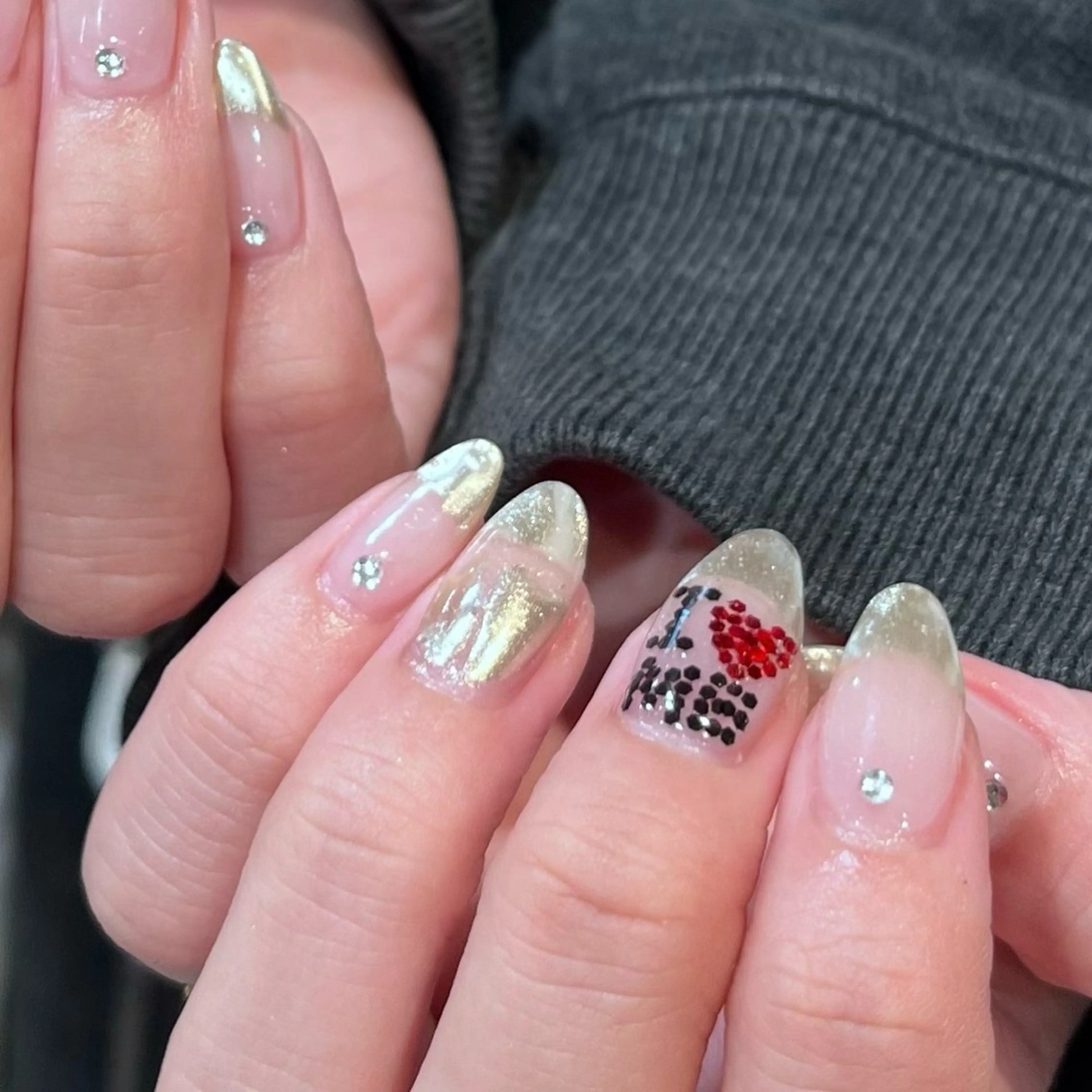 ネイル ハンドネイル 🩶レイナ🩶 color/nailのヘアスタイル