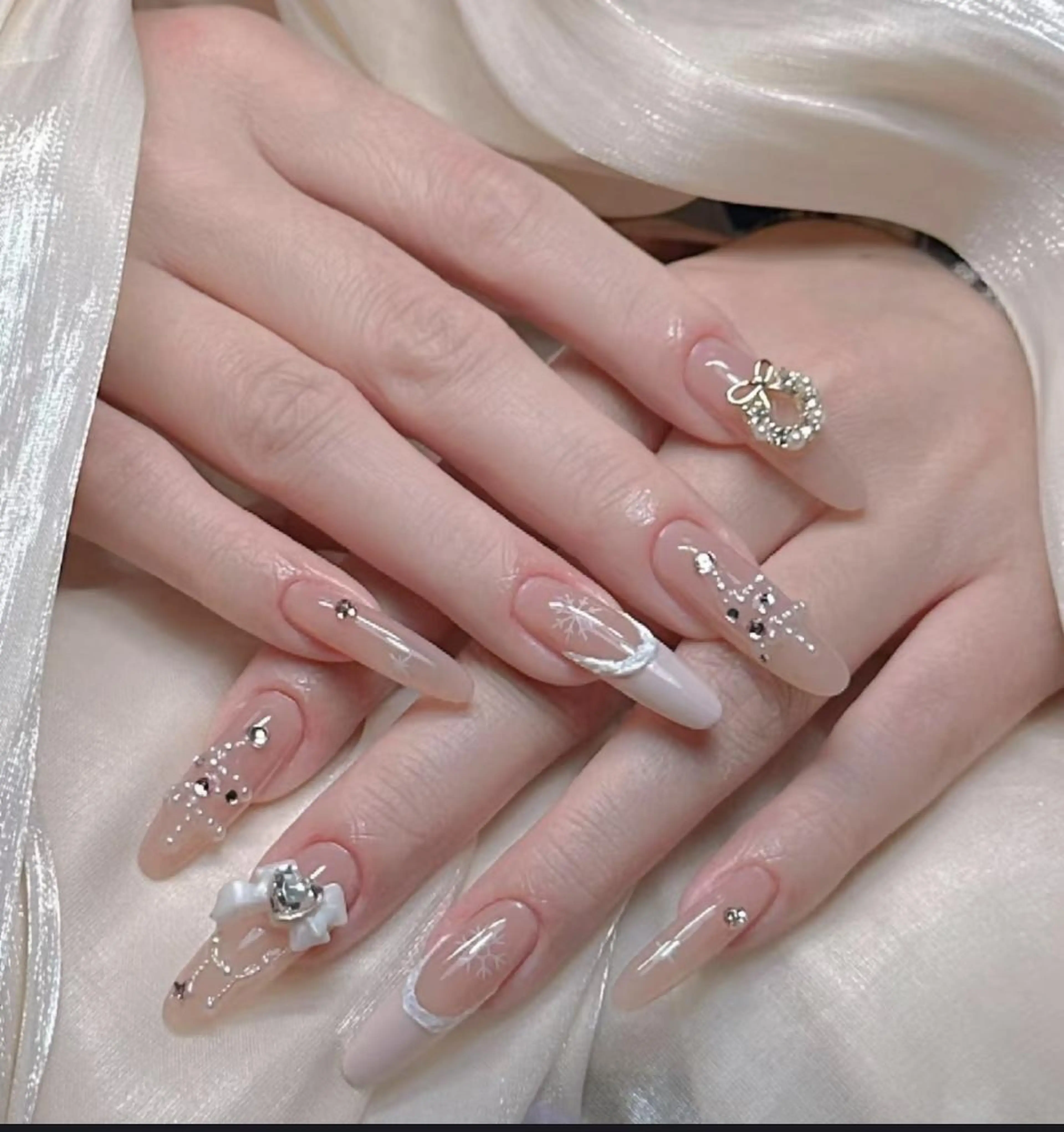 ネイル ハンドネイル ハンドケア 🍑 momo_nailのネイルデザイン