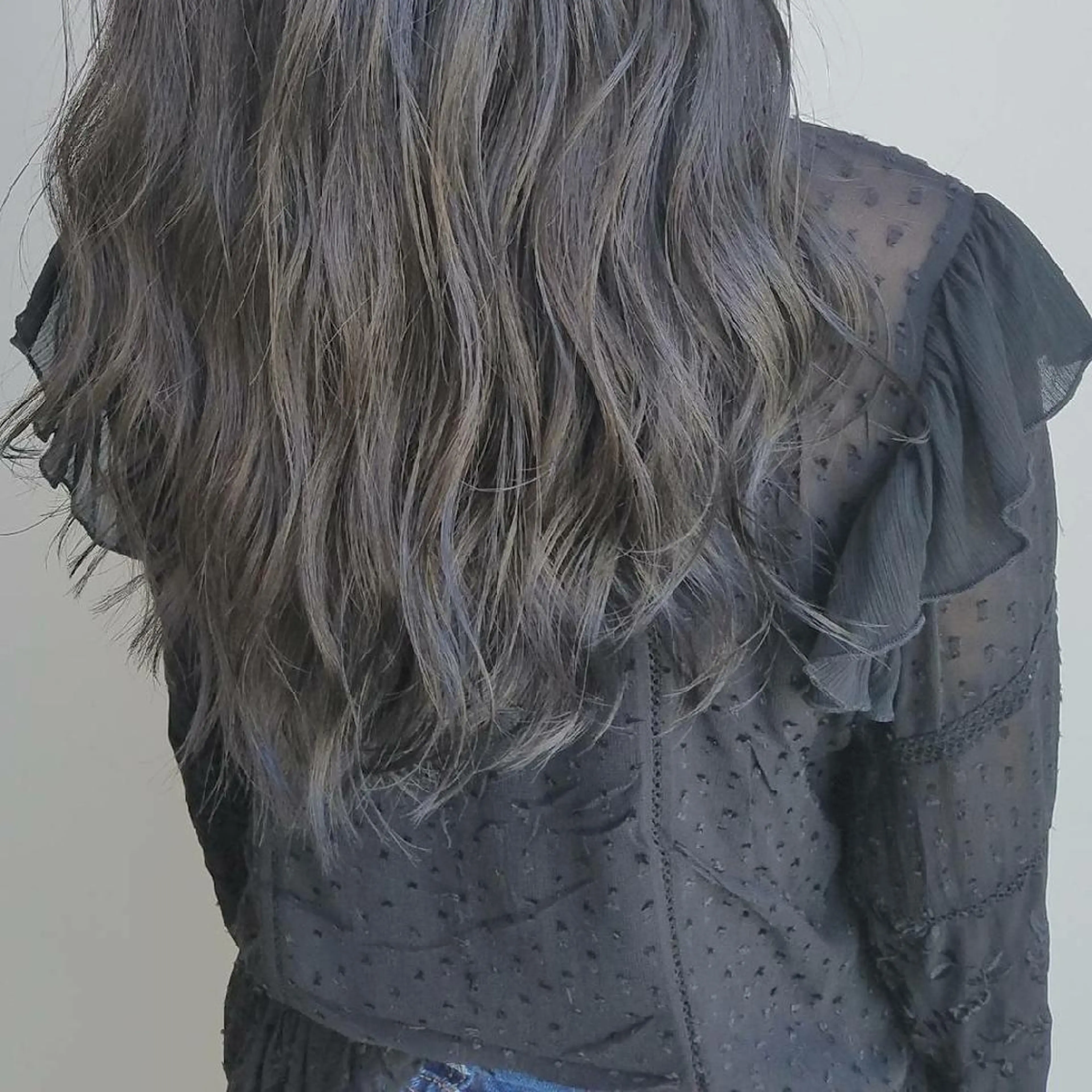 セミロング カラー マツエク・マツパ ネイル ヘアアレンジ パーマ ブルーカラー ブルージュ ブルー iplus まつげ、眉毛、耳つぼのマツエク・マツパデザイン