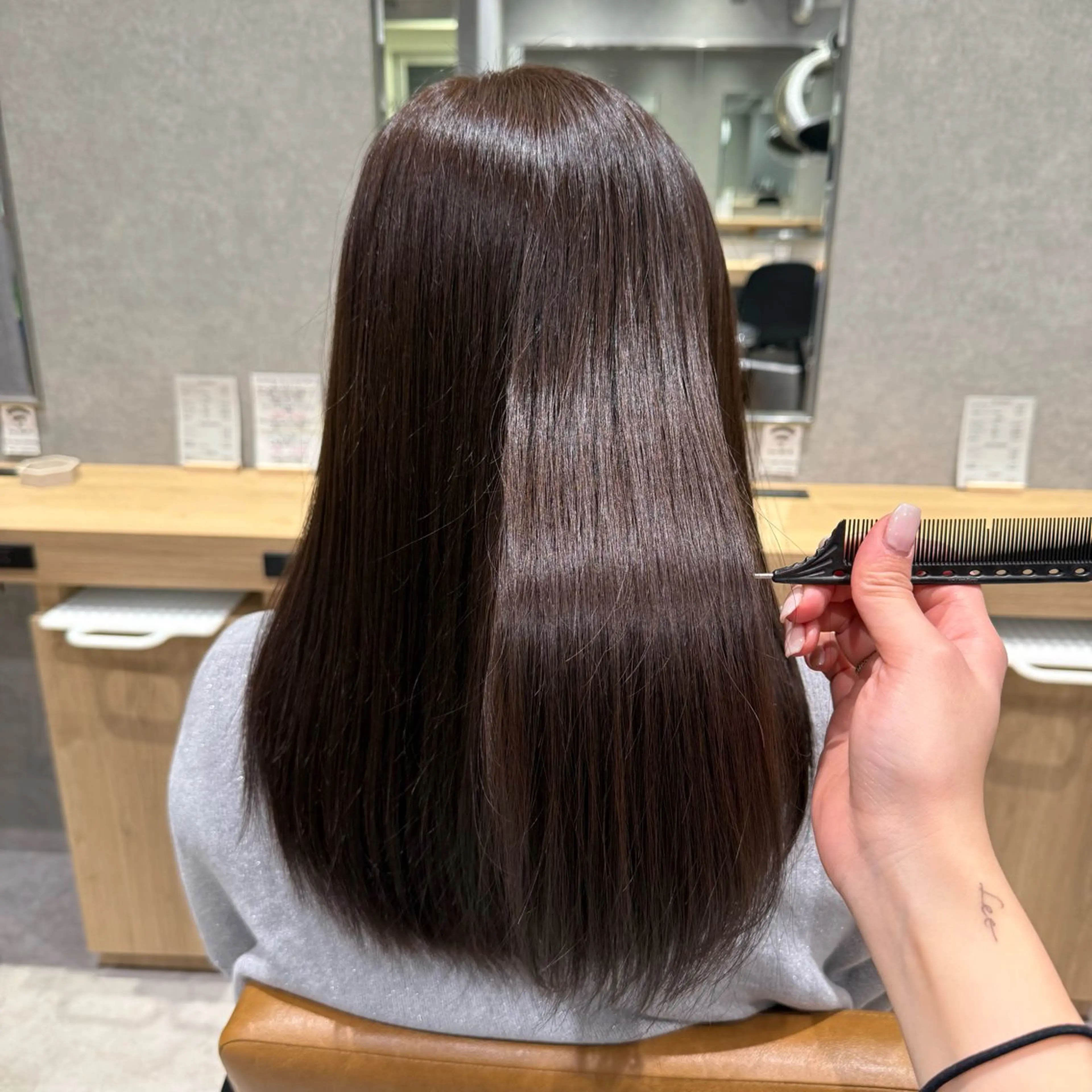 セミロング ヘアカラー トリートメント YUZU 🤖💎のヘアスタイル