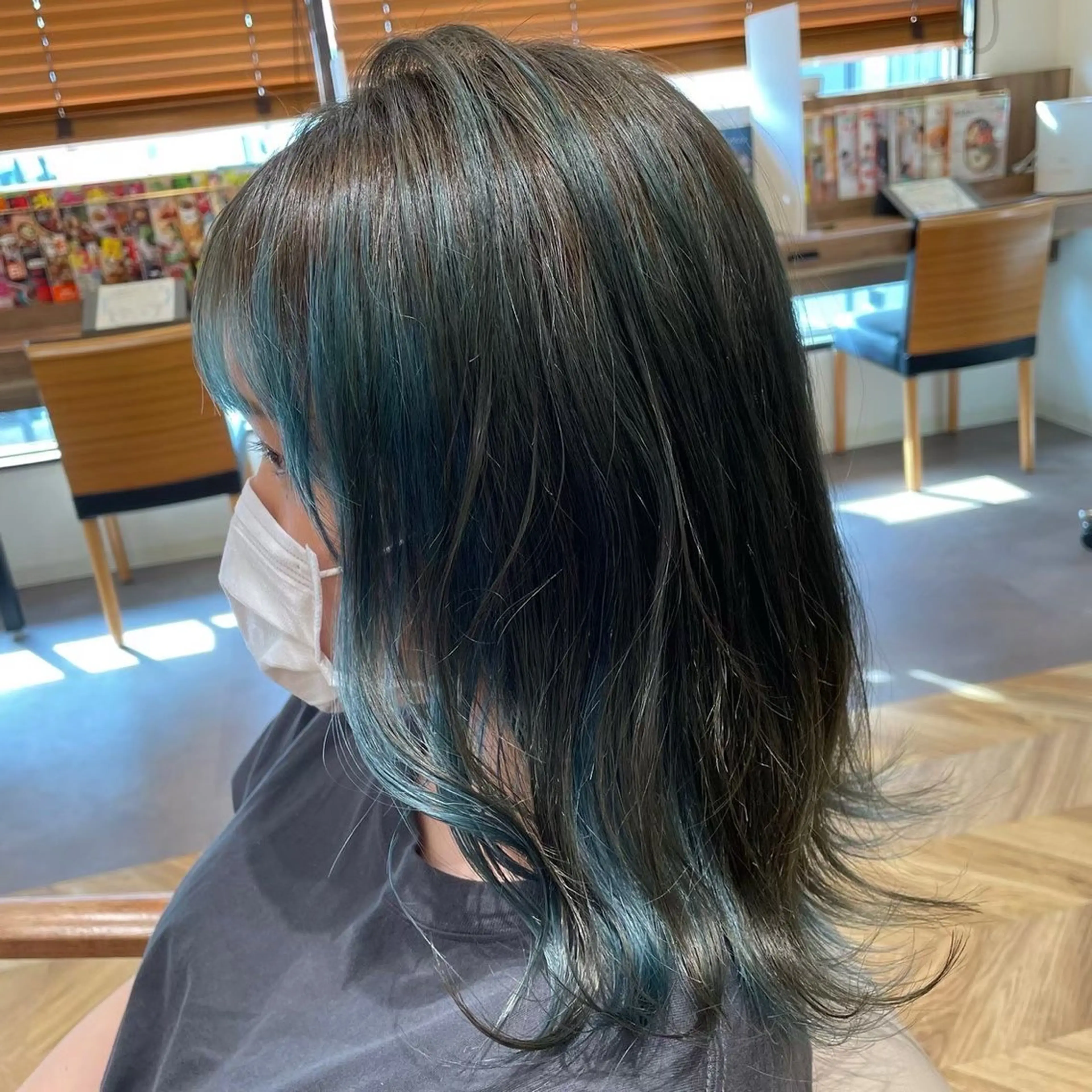 セミロング カラー ハイライトカラー 卒業式のヘアスタイル ハイライト 🫧RYOグレージュ /透け感カラー🫧のヘアスタイル