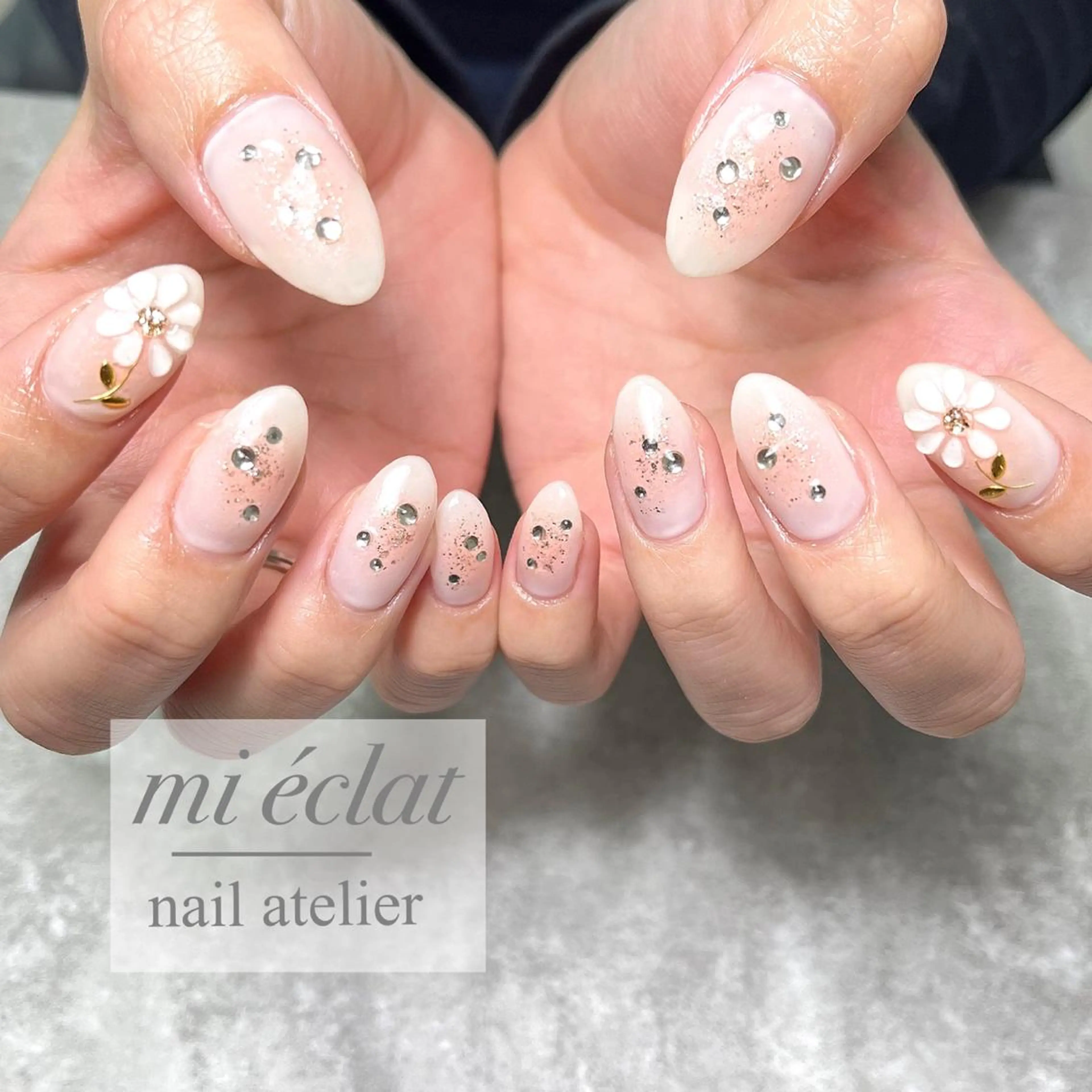 ネイル アートネイル ブラウン チークネイル 桜ネイル 入学式 mi éclat ミ　エクラのネイルデザイン