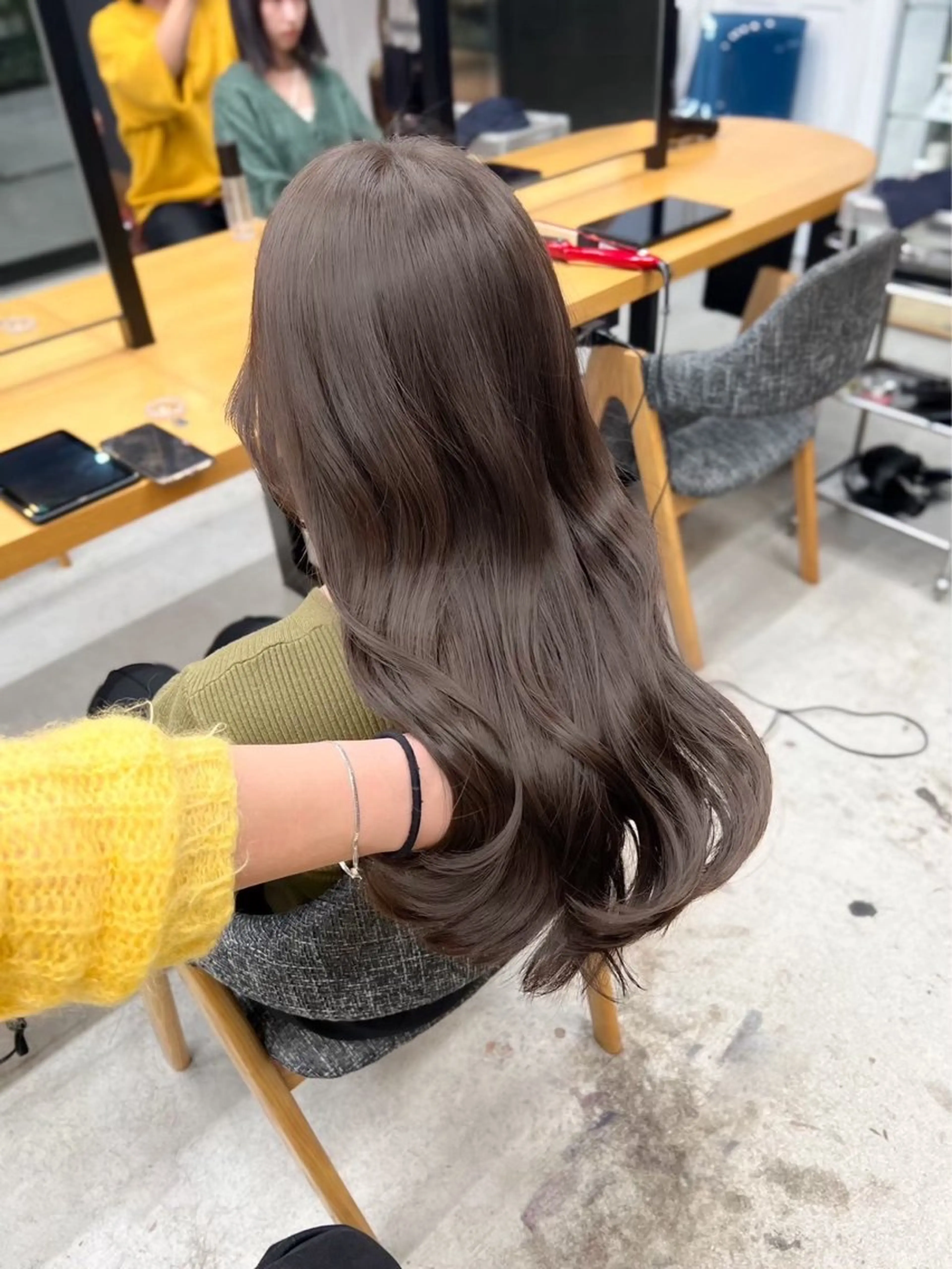 ロング カラー 艶髪レイヤー AZUSAのヘアスタイル