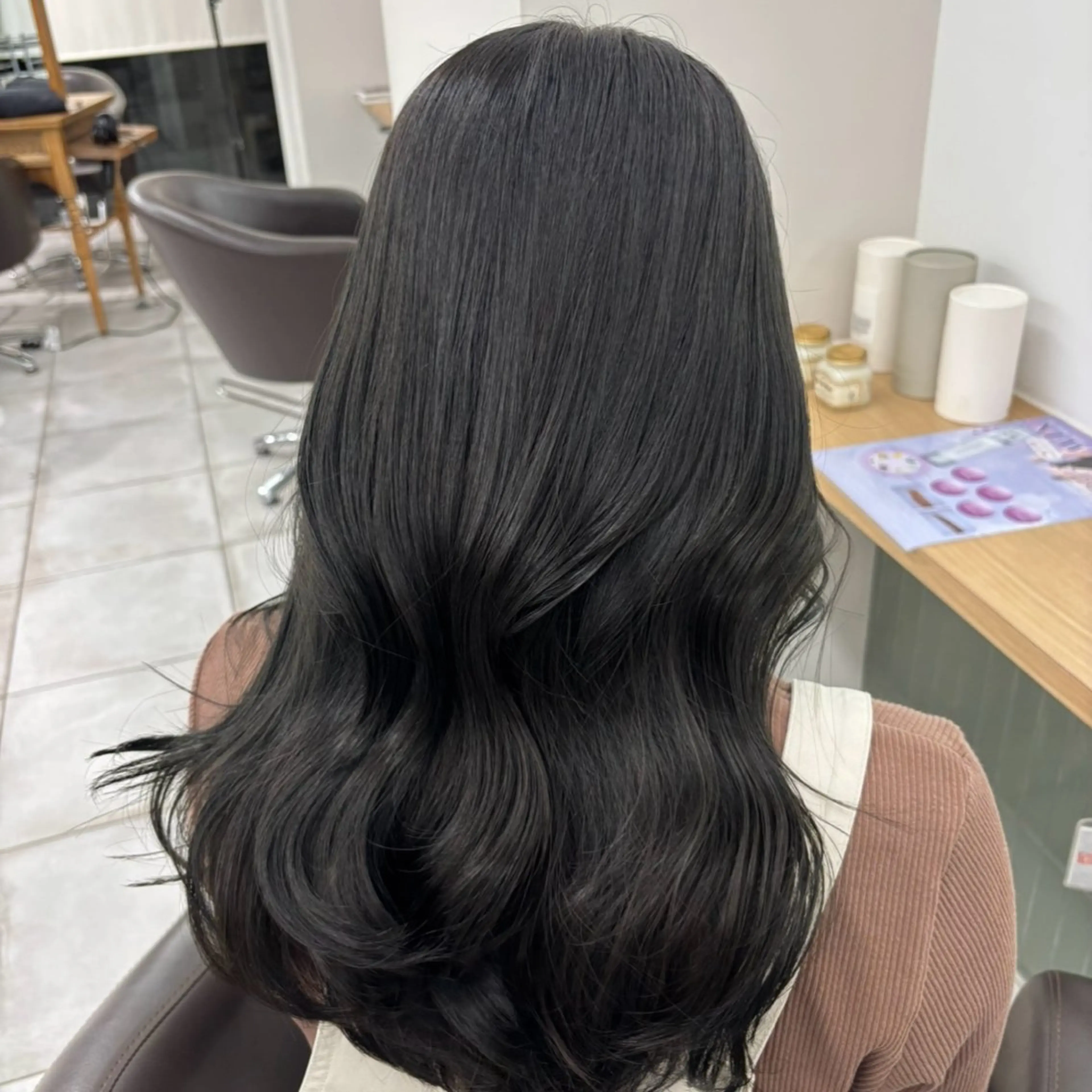 セミロング カラー ️髪質改善カラー /美髪矯正🎀こゆきのヘアスタイル