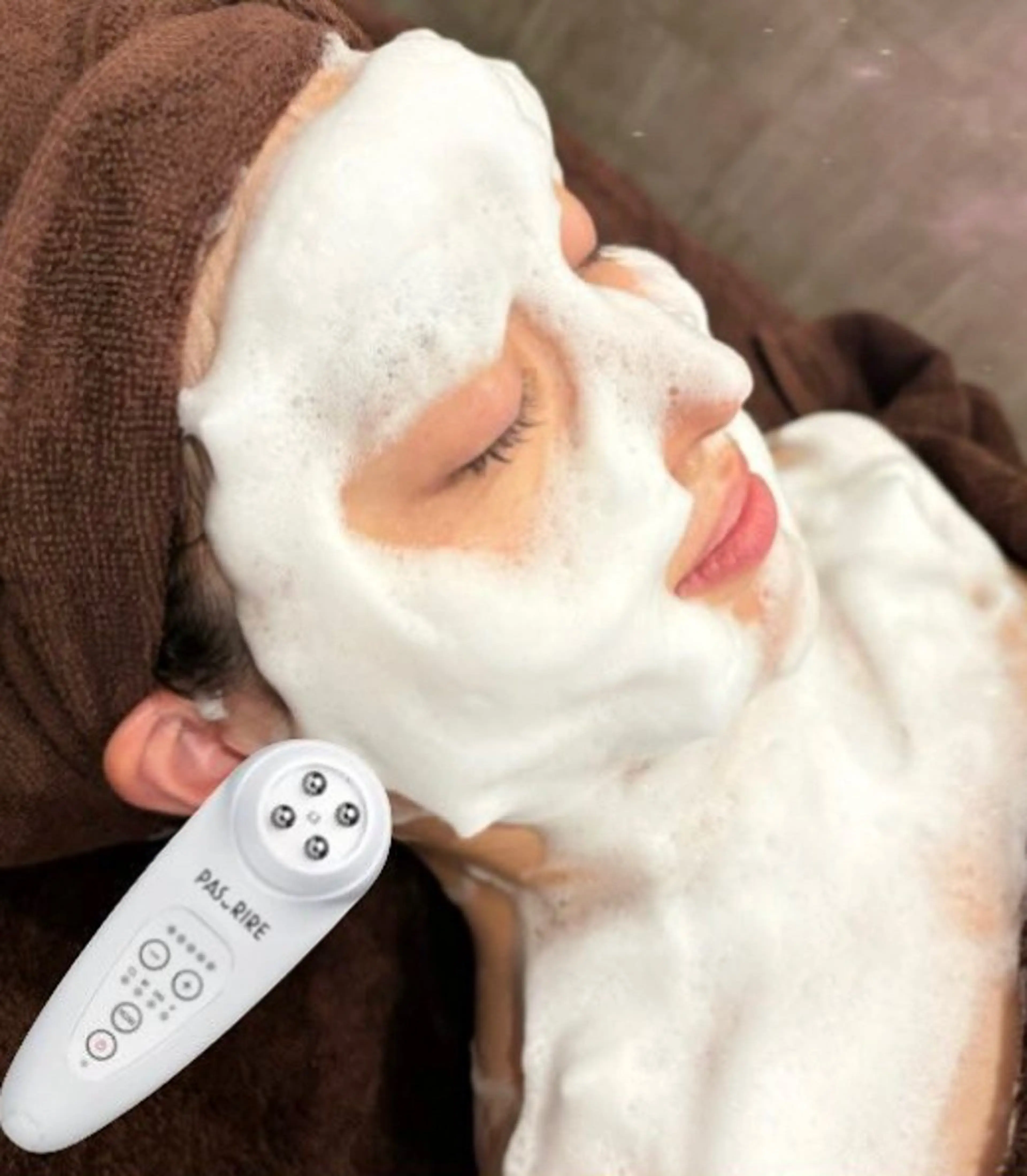 【New✨】大人気美顔器パスリルを使用💓「肌再生」と「小顔」が同時にできる韓国式肌管理𓂃🫧肌再生造顔フェイシャルの写真