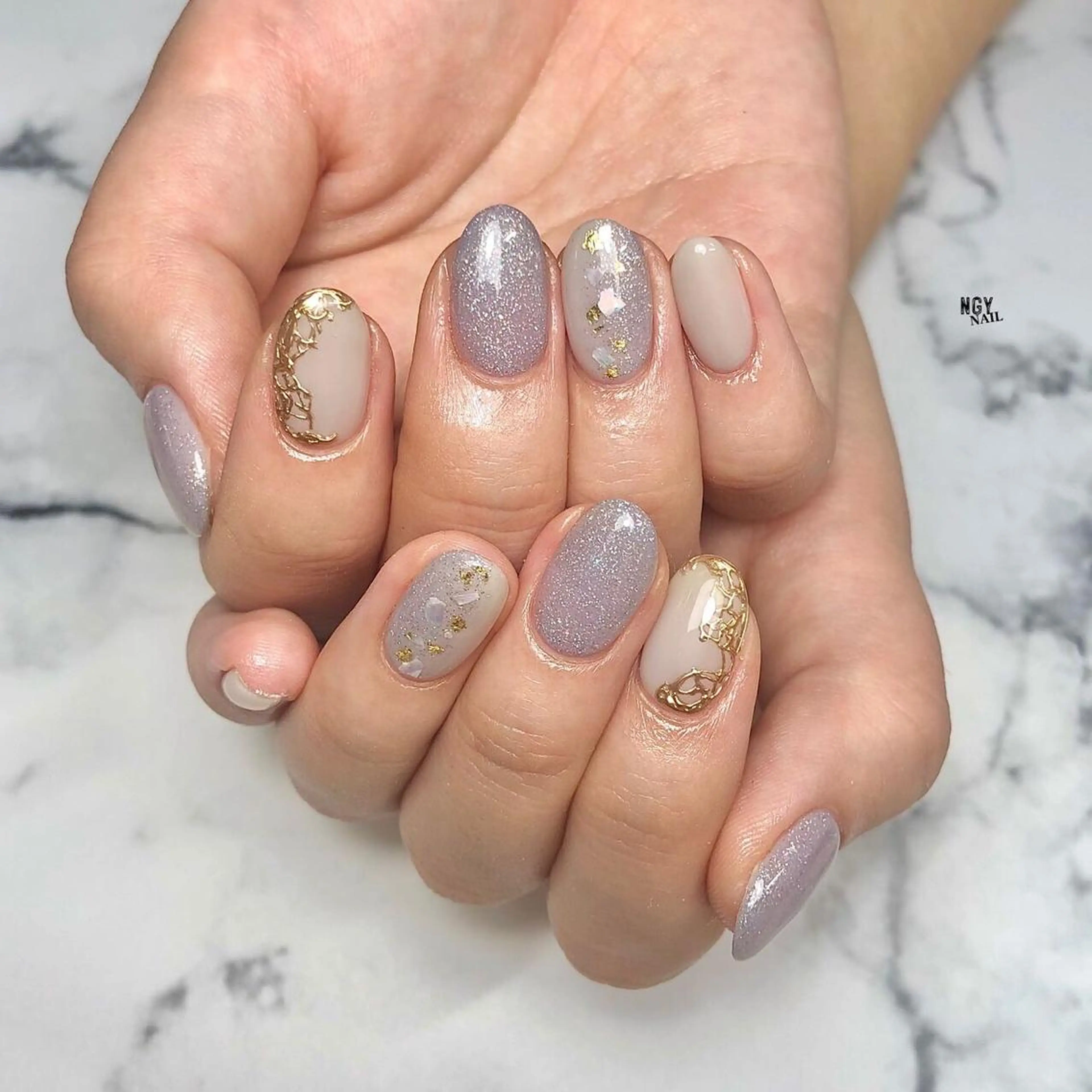 ネイル アートネイル ジェルネイル グラデーション キラキラネイル 韓国ネイル ハンドネイル NAIL NOWのネイルデザイン