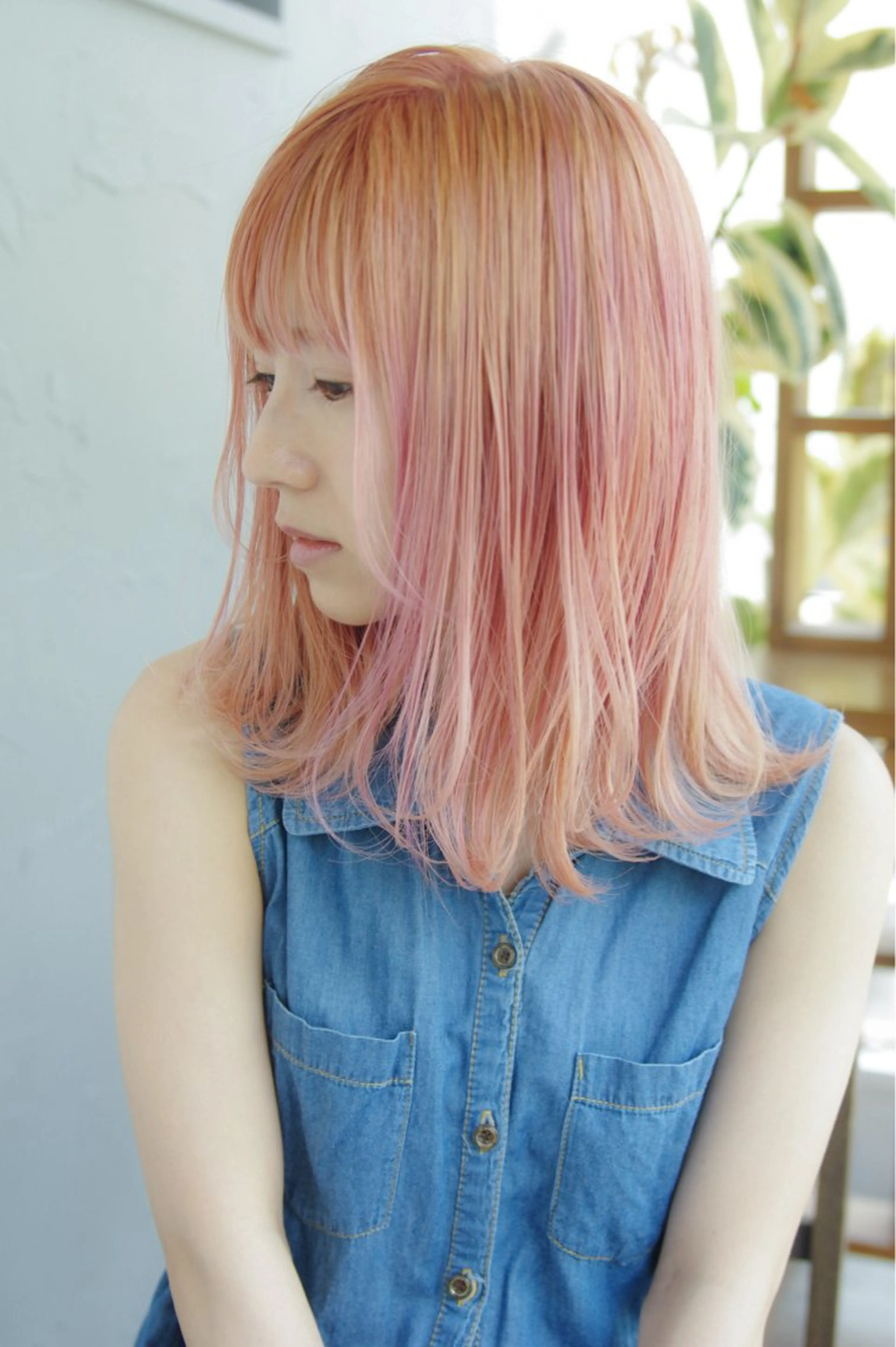 ミディアム カラー ヘアアレンジ VIM hairおもろまち店のヘアスタイル