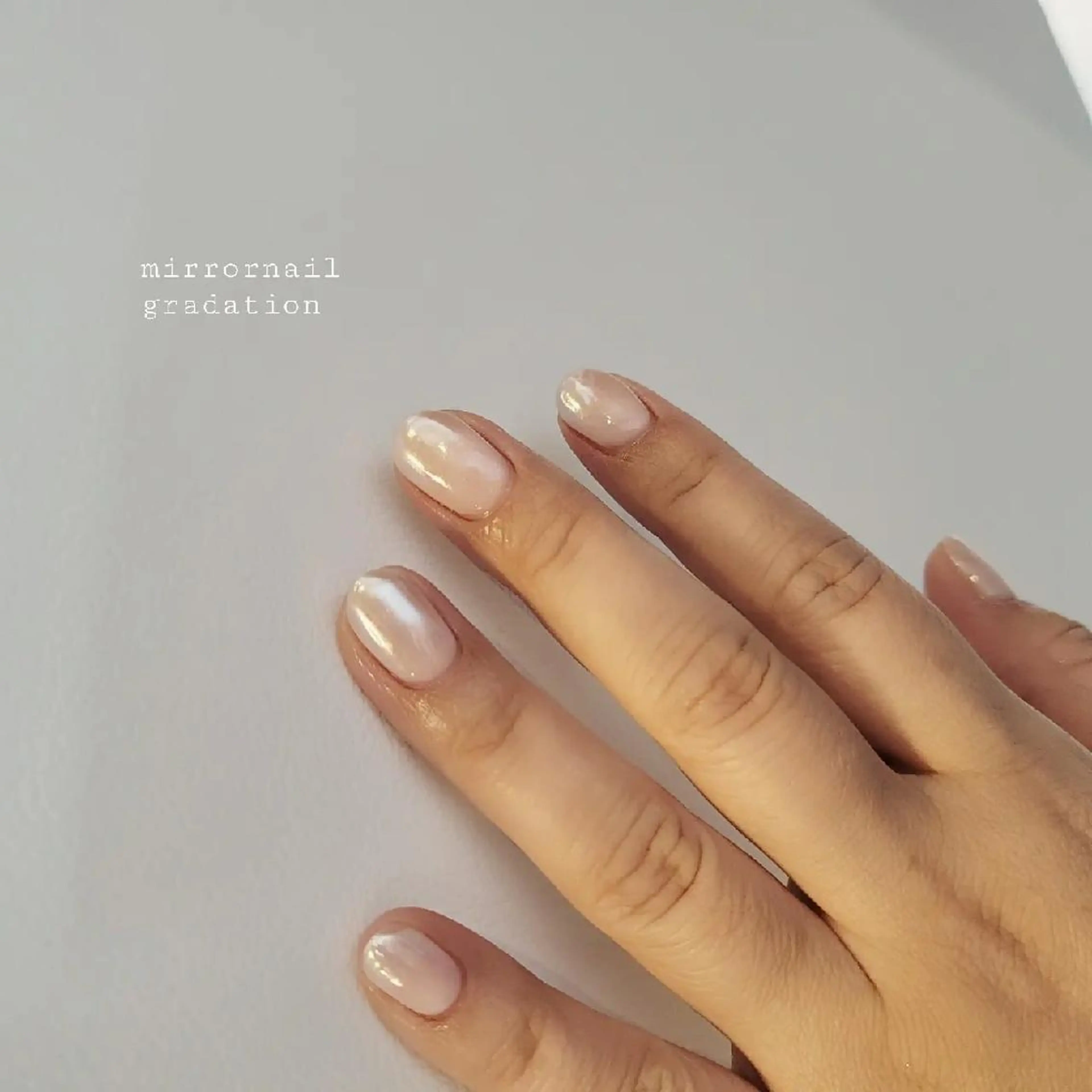 ネイル グラデーション ミラーネイル ワンカラーネイル へなちょこ ネイリストのネイルデザイン