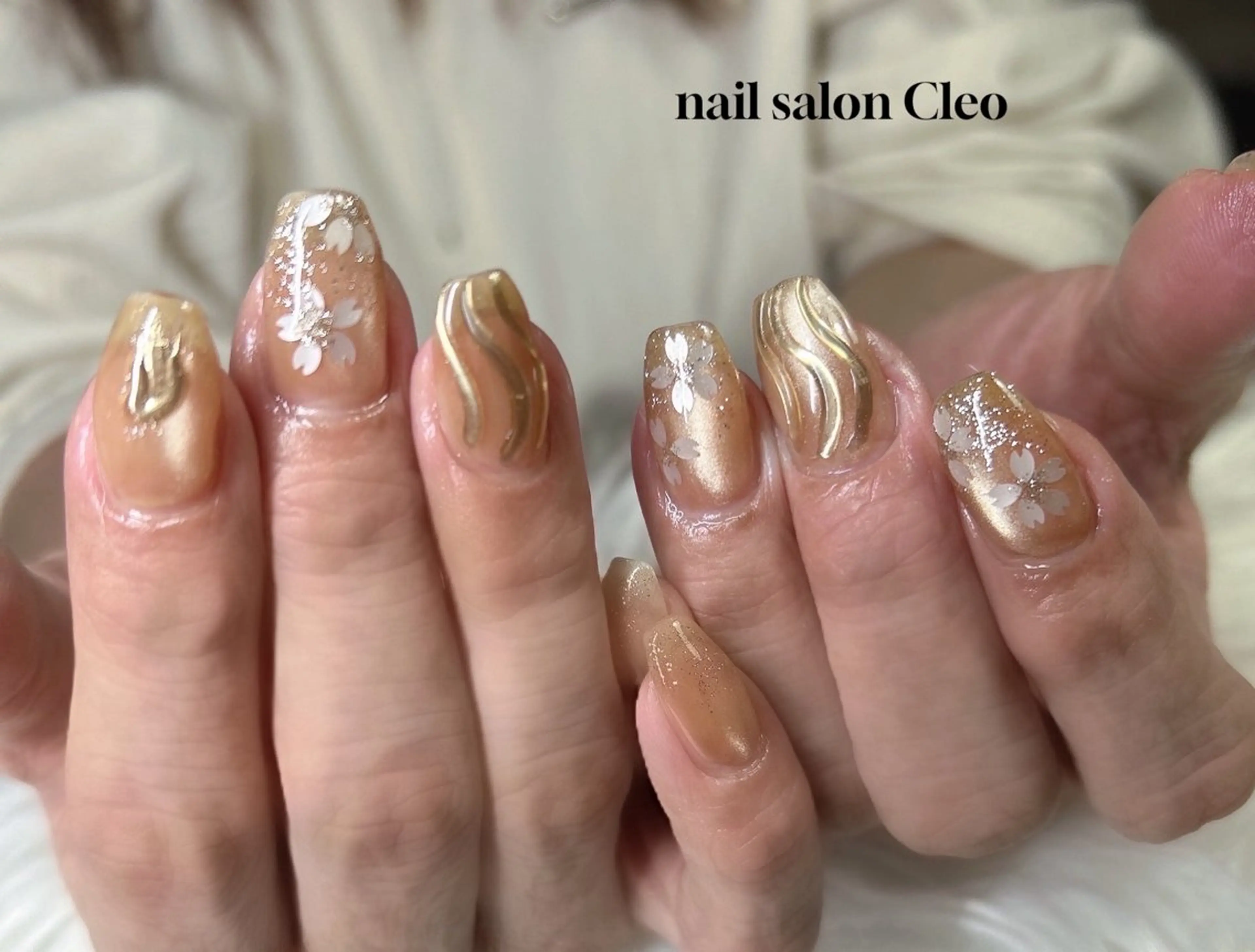 ネイル 桜ネイル ゴールド 持ち込み Cleo クレオのネイルデザイン