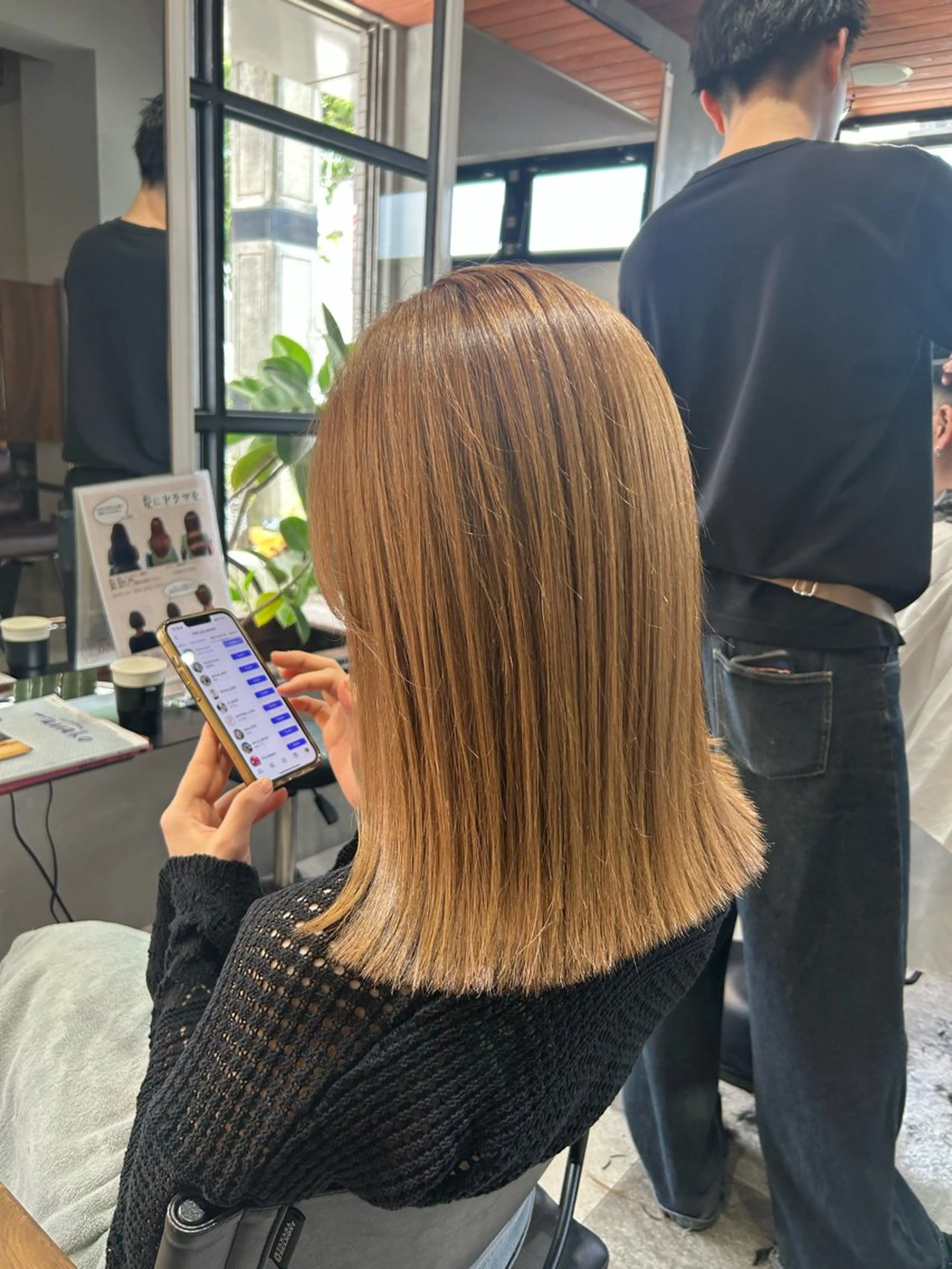 セミロング カラー ヘアカラー トリートメント 艶カラー／ベージュ/ ショート/安岡哲兵のヘアスタイル