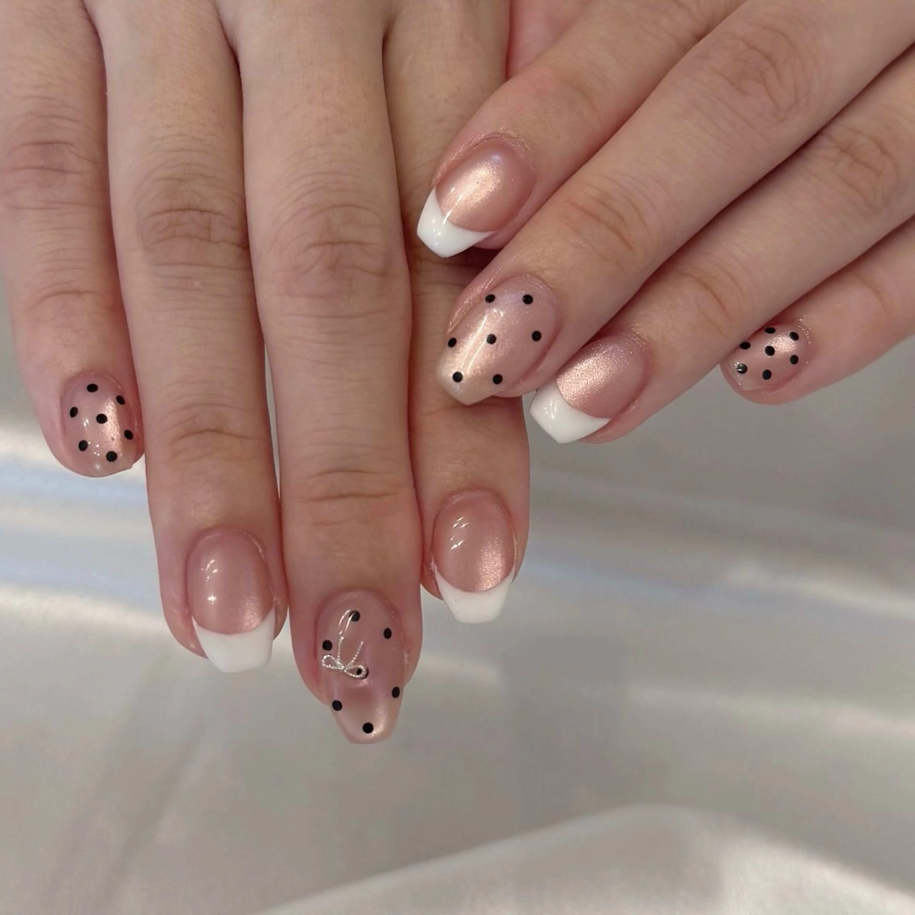 ネイル ハンドネイル シュシュ 🎀 girly nailのネイルデザイン