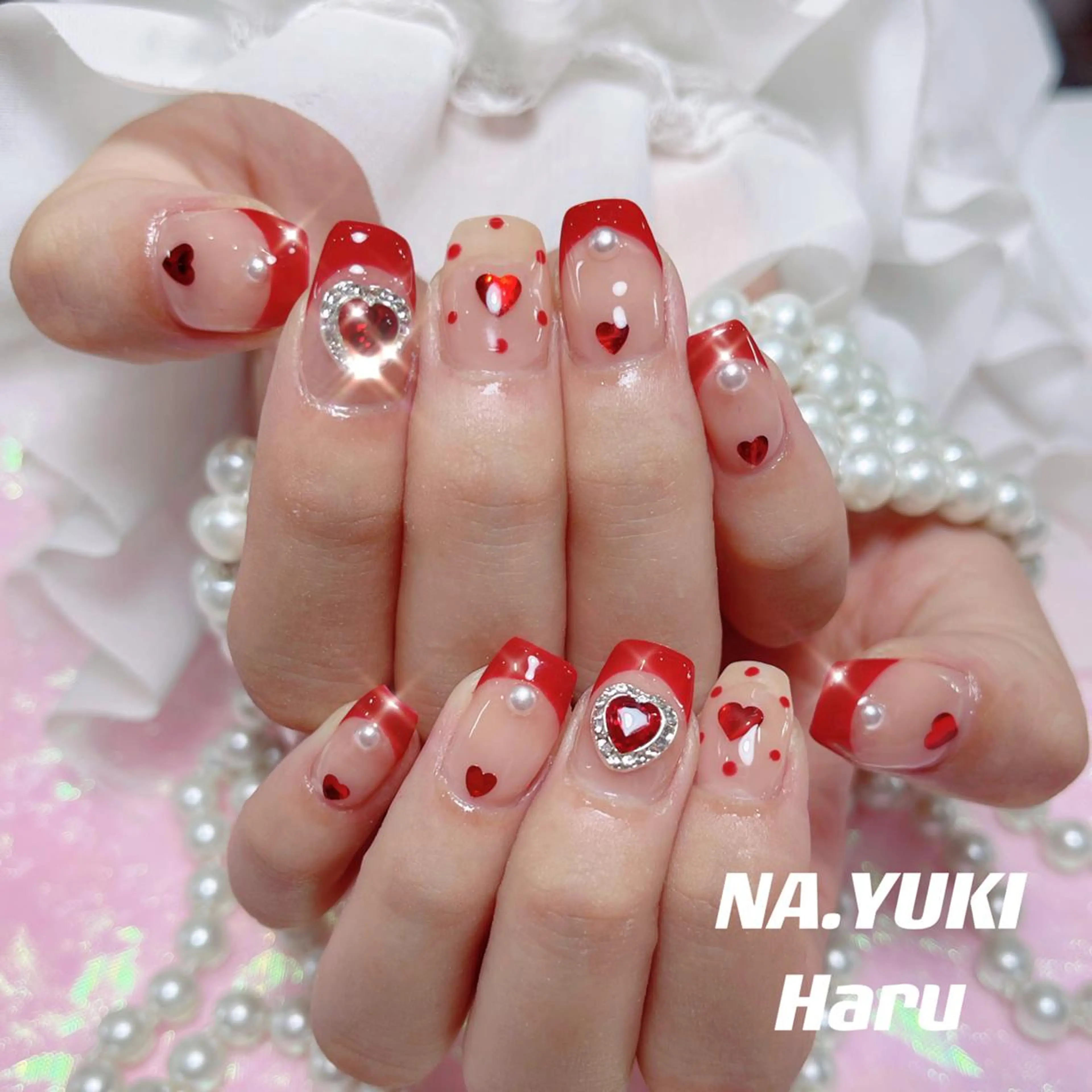 ネイル 🦋 Queenieのネイルデザイン