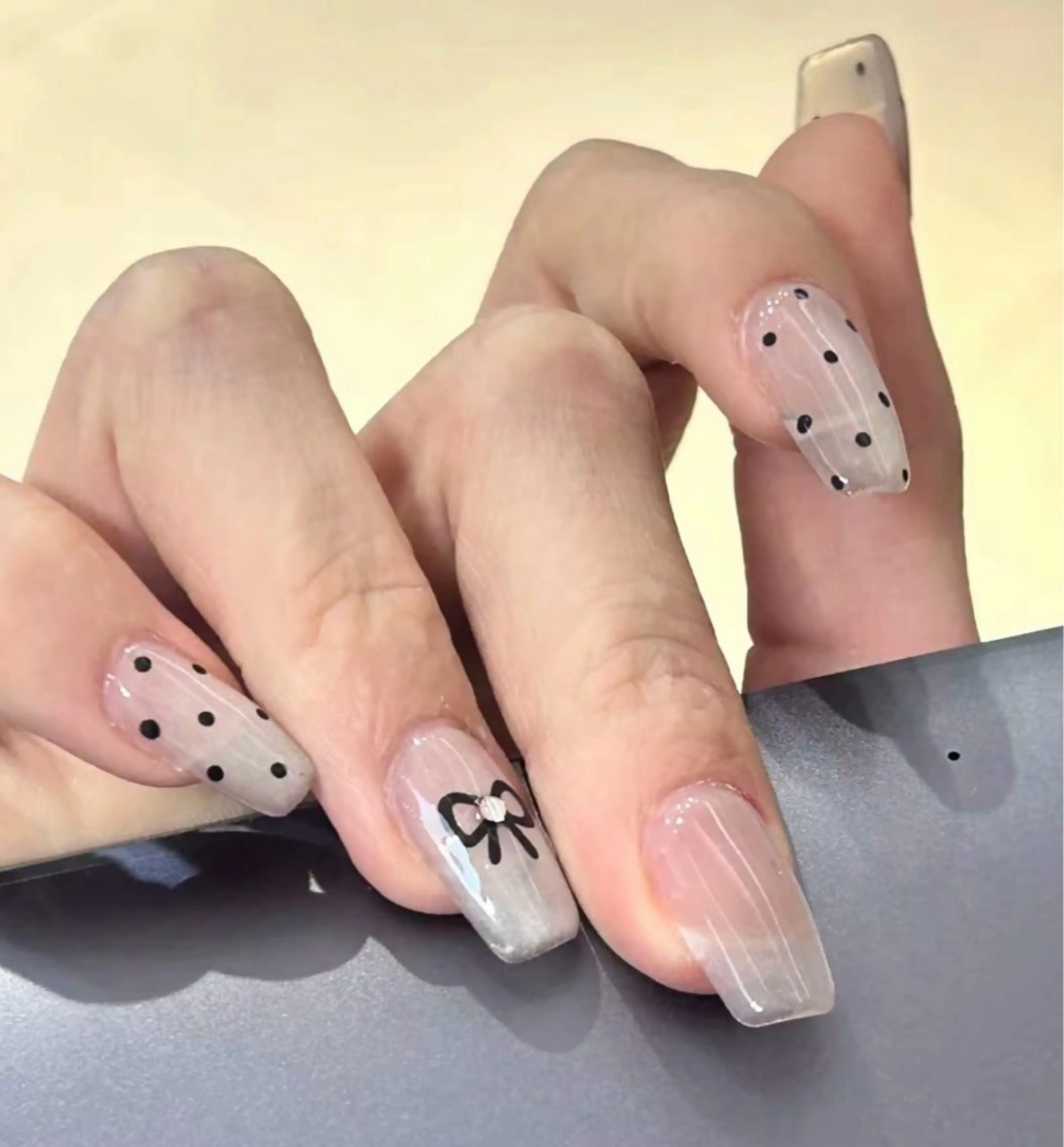 ネイル LEDアイラッシュ ∩_∩アオイのマツエク・マツパデザイン