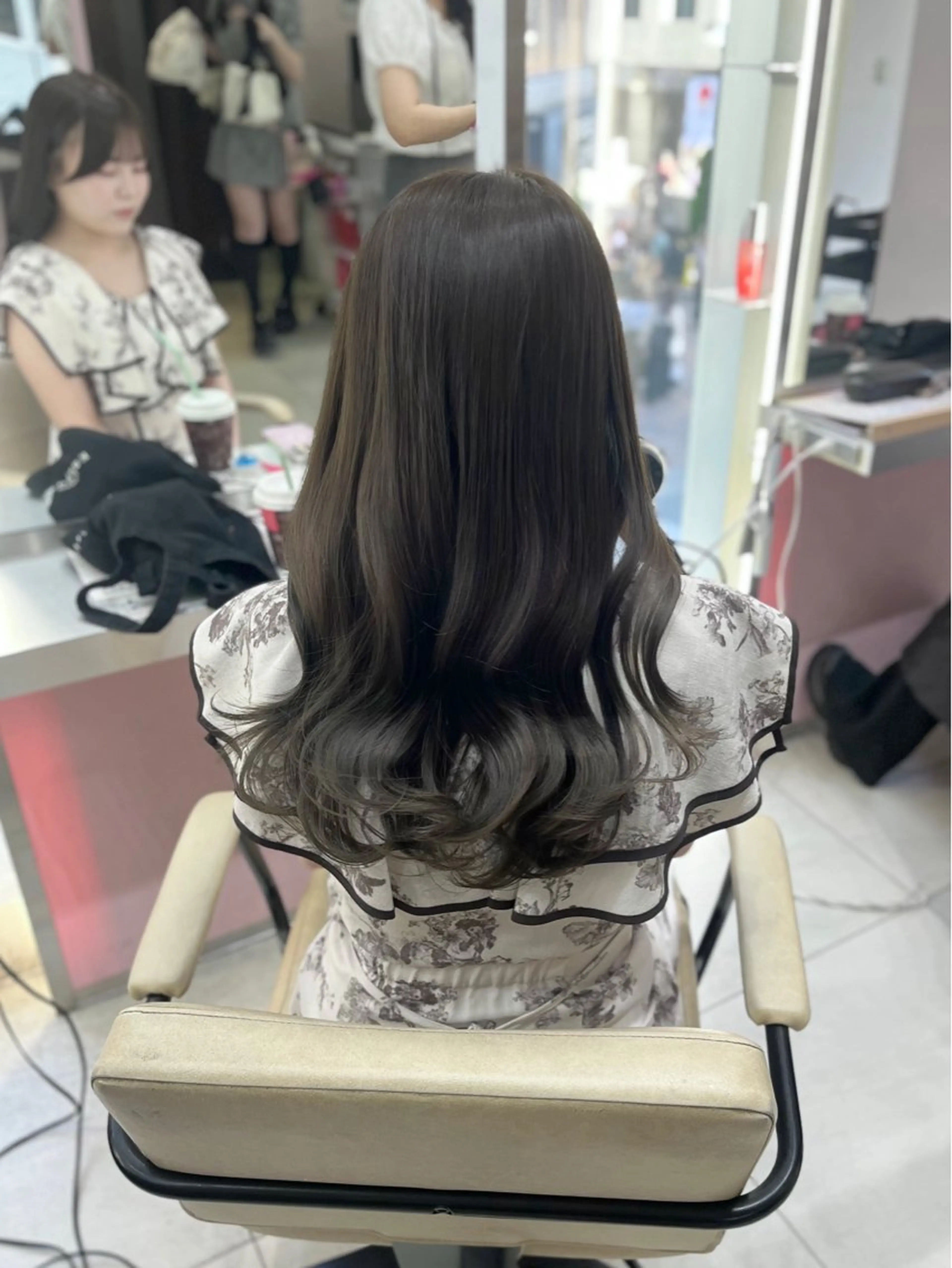 セミロング カラー ヘアアレンジ 透明感カラー オリーブカラー かわいい盛れ🎀池袋 / みい♡のヘアスタイル