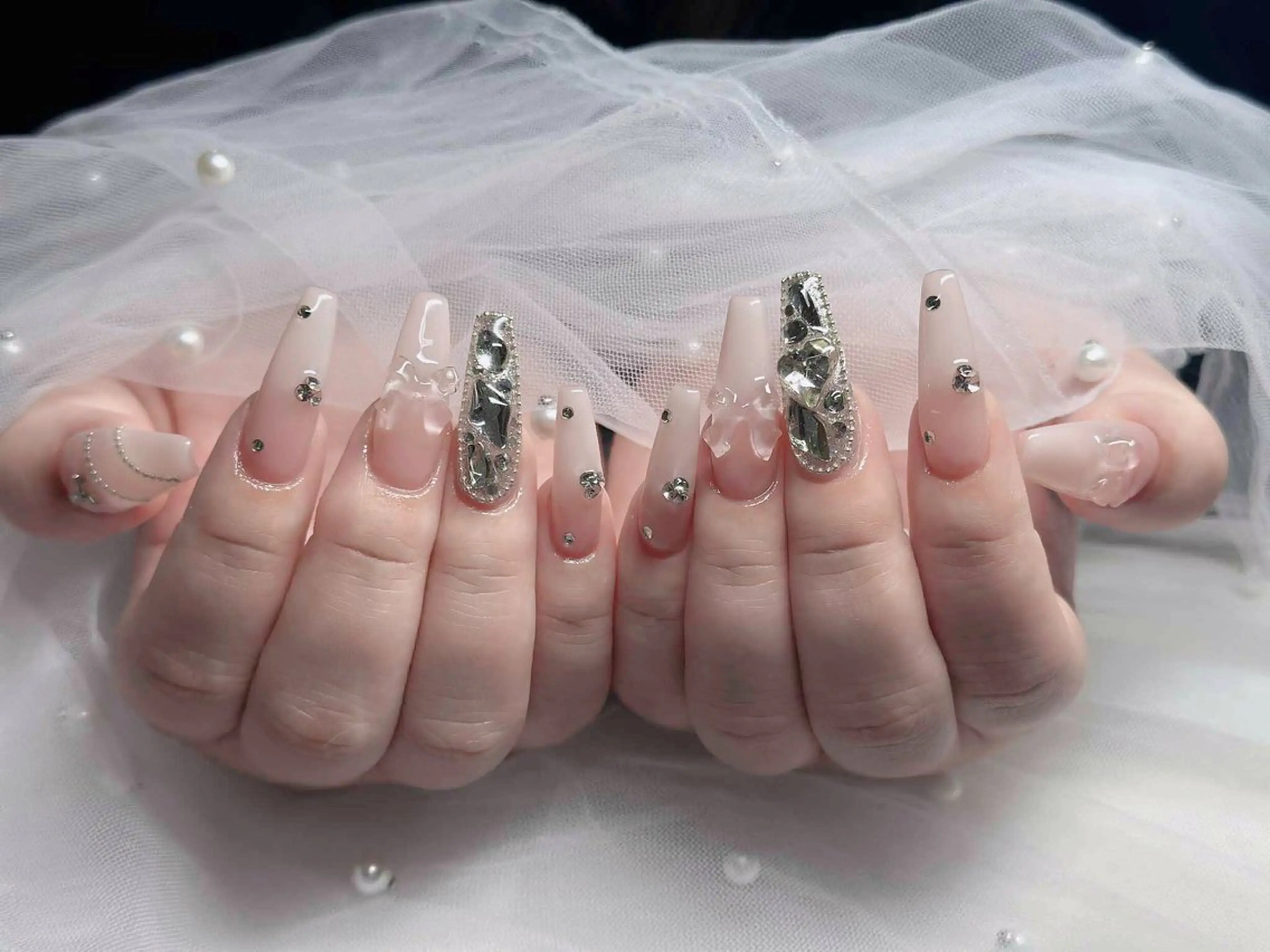 ネイル フレンチネイル ジェルネイル ハロウィン 韓国ネイル マグネットネイル ハンドネイル Hbaby nailのネイルデザイン