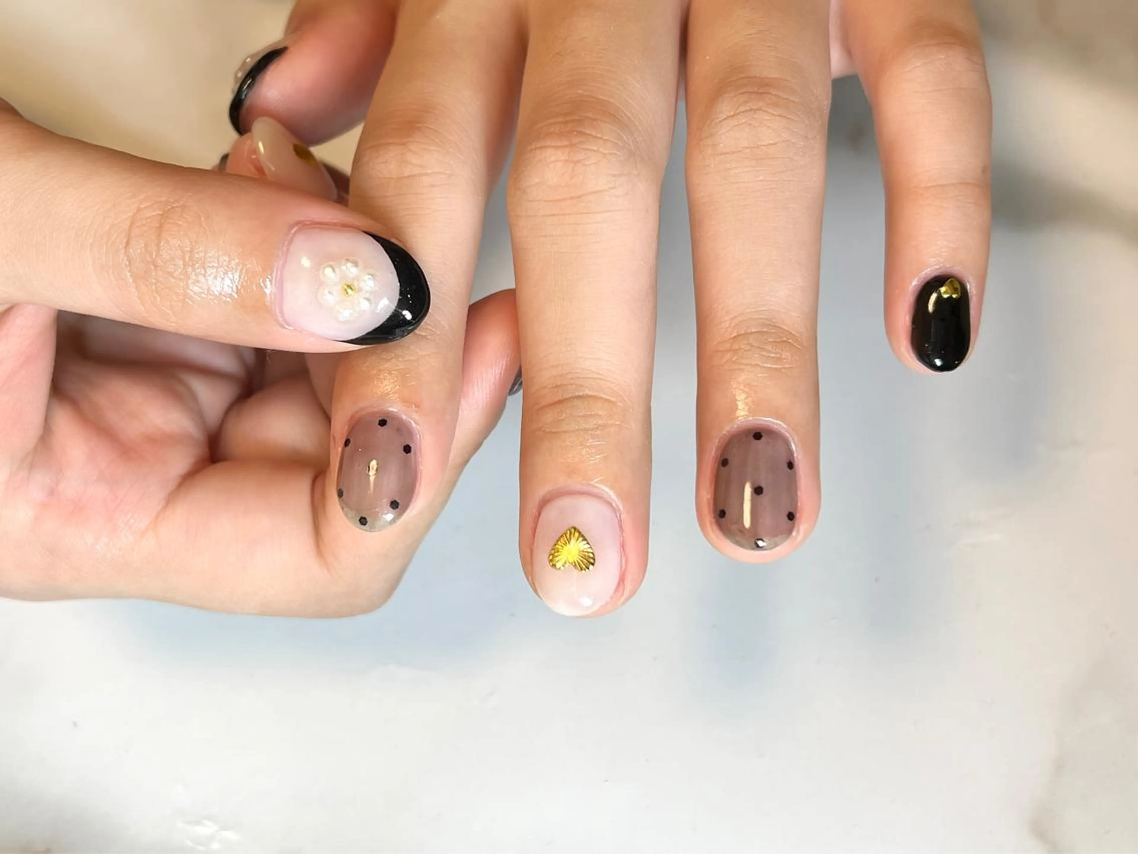 ミディアム ネイリスト シンのネイルデザイン