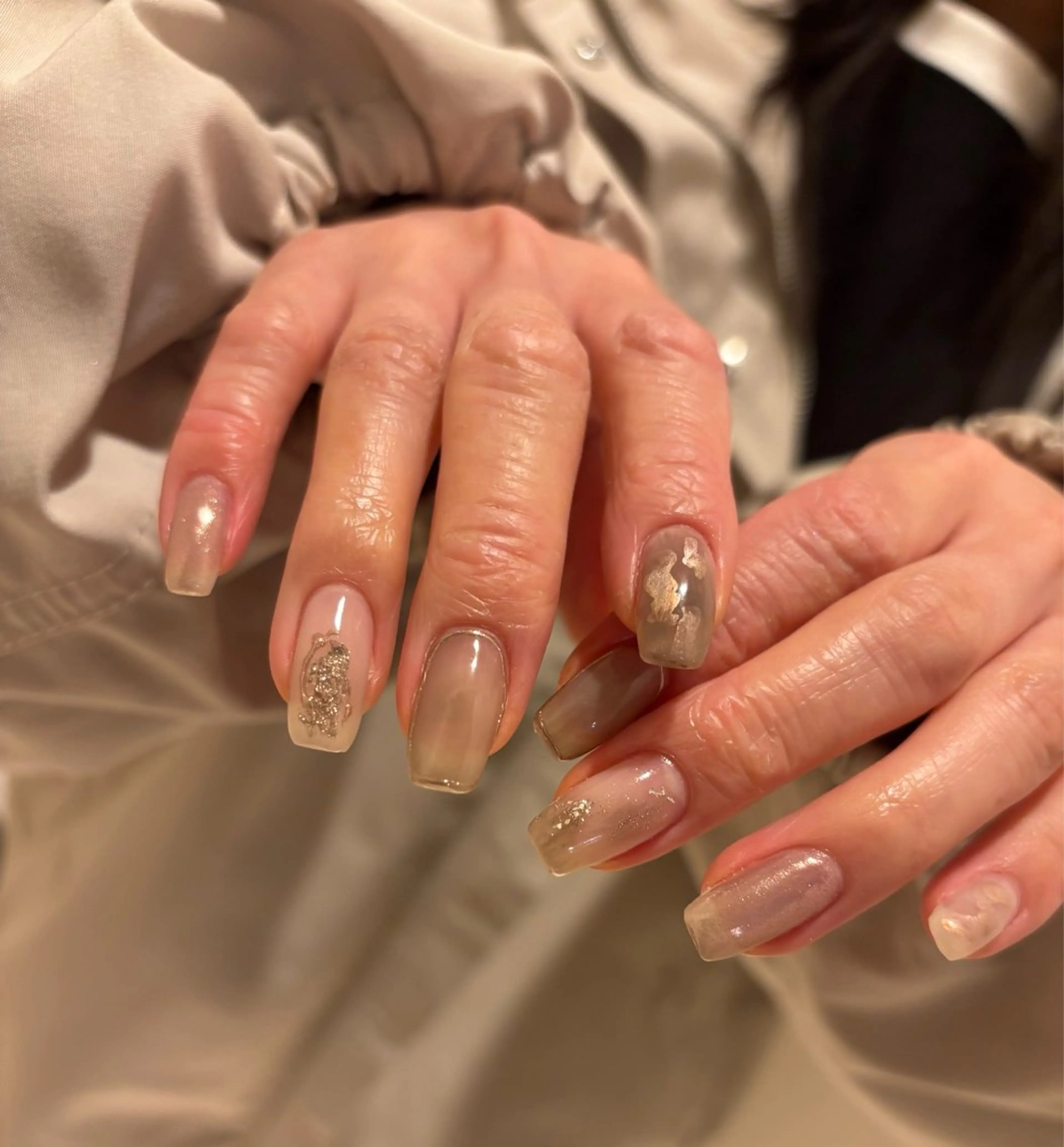 ネイル ミラーネイル ハンドネイル Elio 国泰寺のネイルデザイン