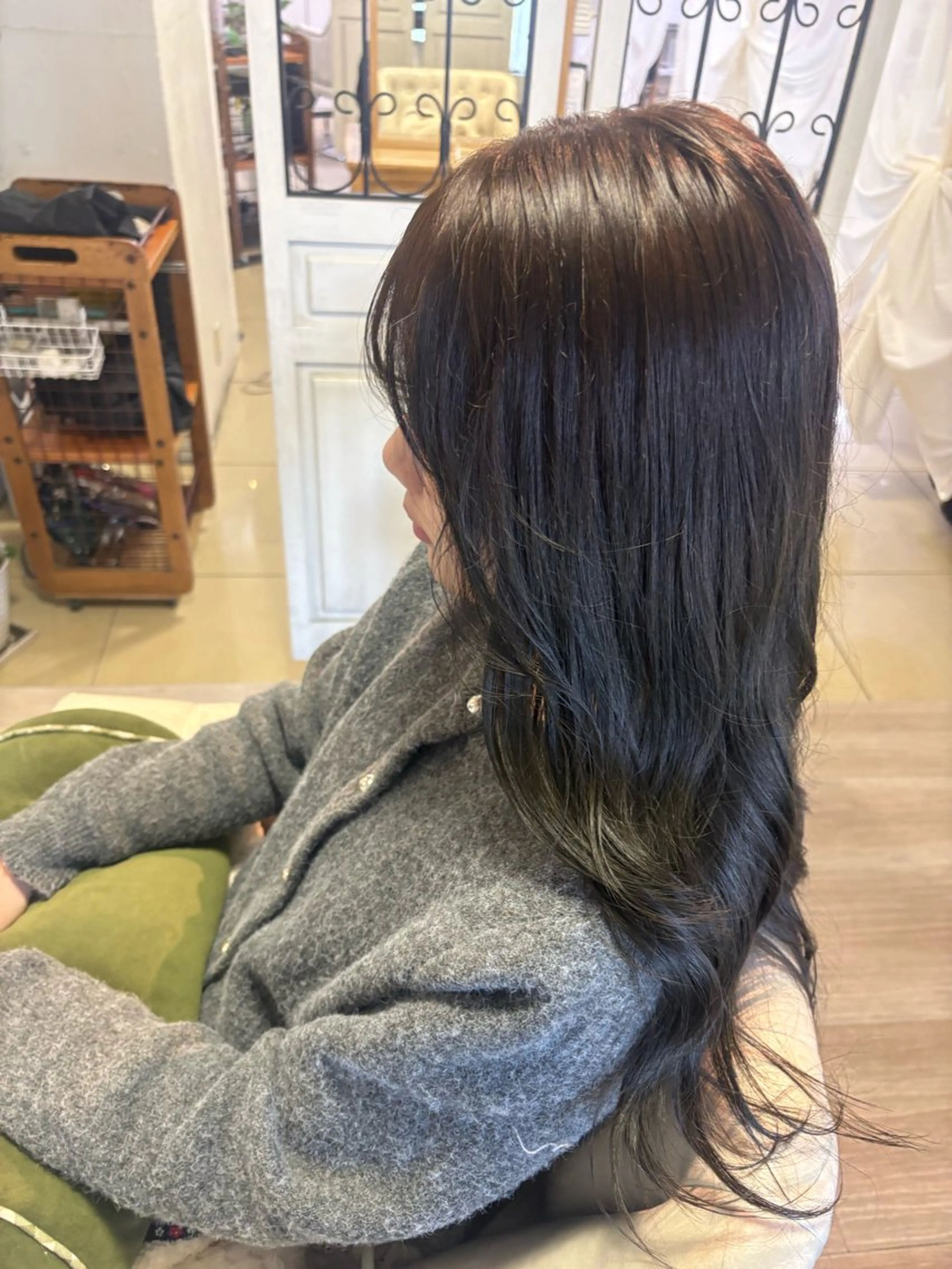 ロング カラー トリートメント Rio /eMu☆･:*のヘアスタイル