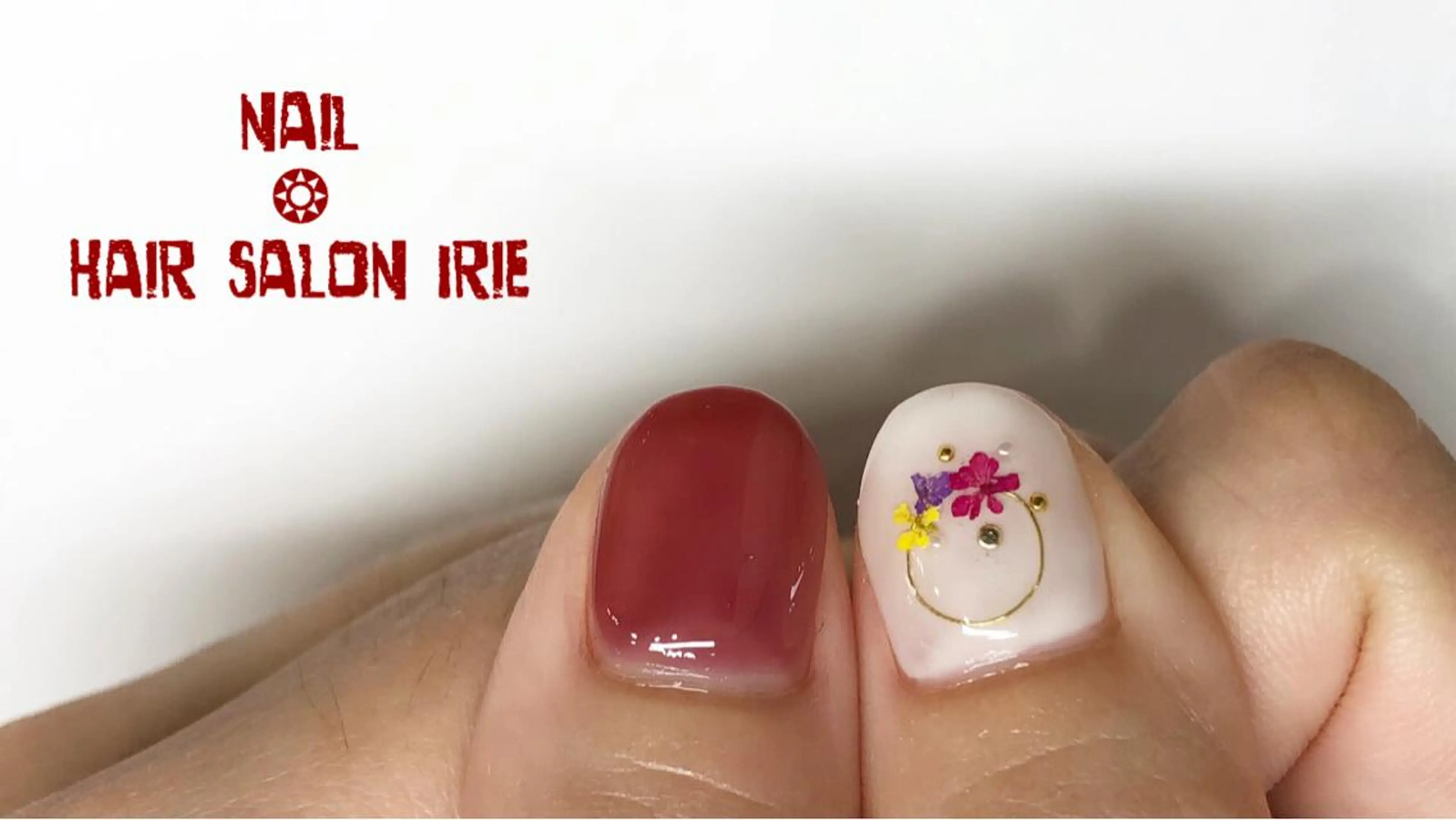 ネイル 持ち込み ハンドネイル ハンドケア 與儀 知佳のネイルデザイン