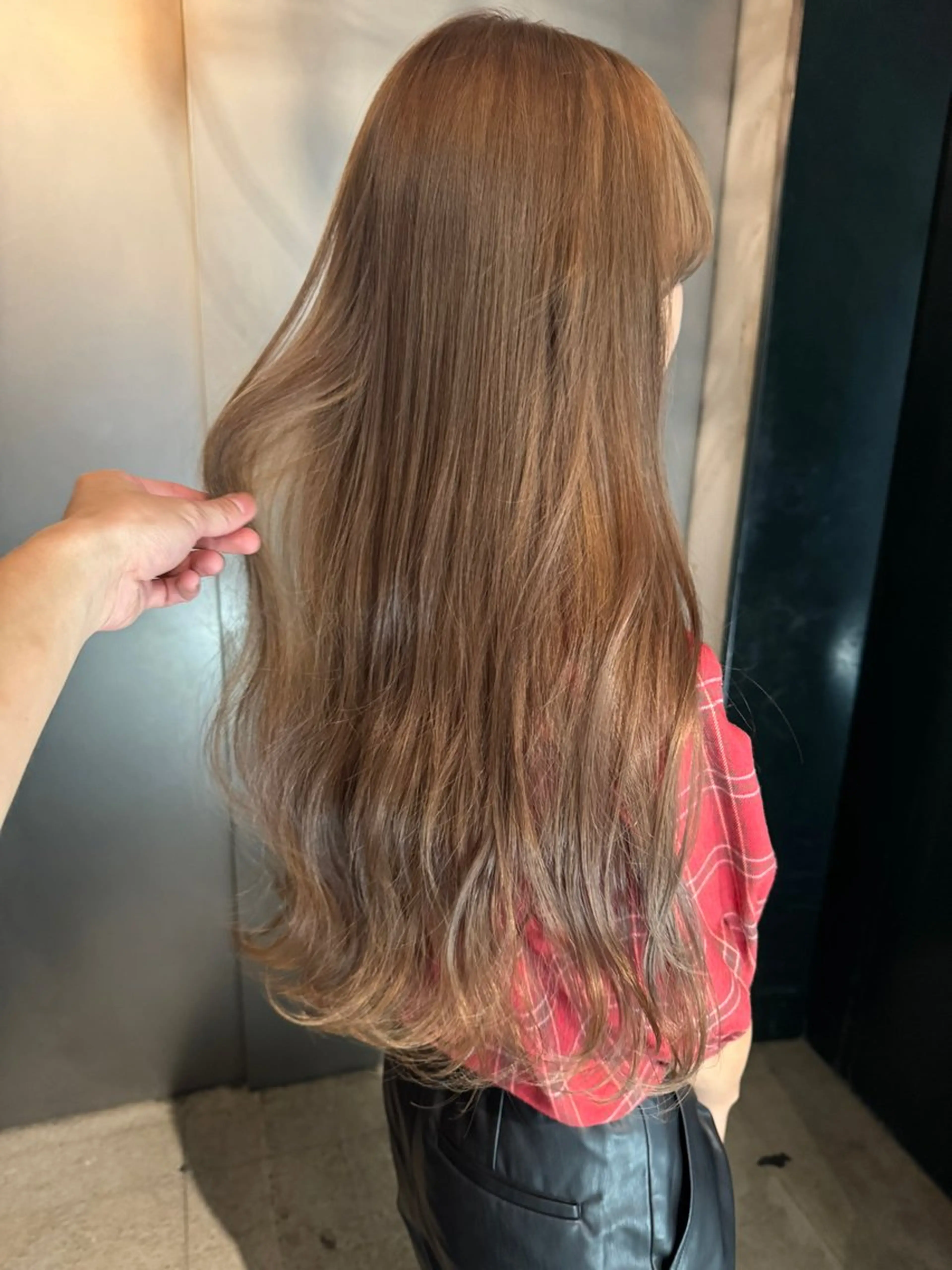 ロング カラー カット ヘアカラー トリートメント 🌱大人ハイトーン RENのヘアスタイル