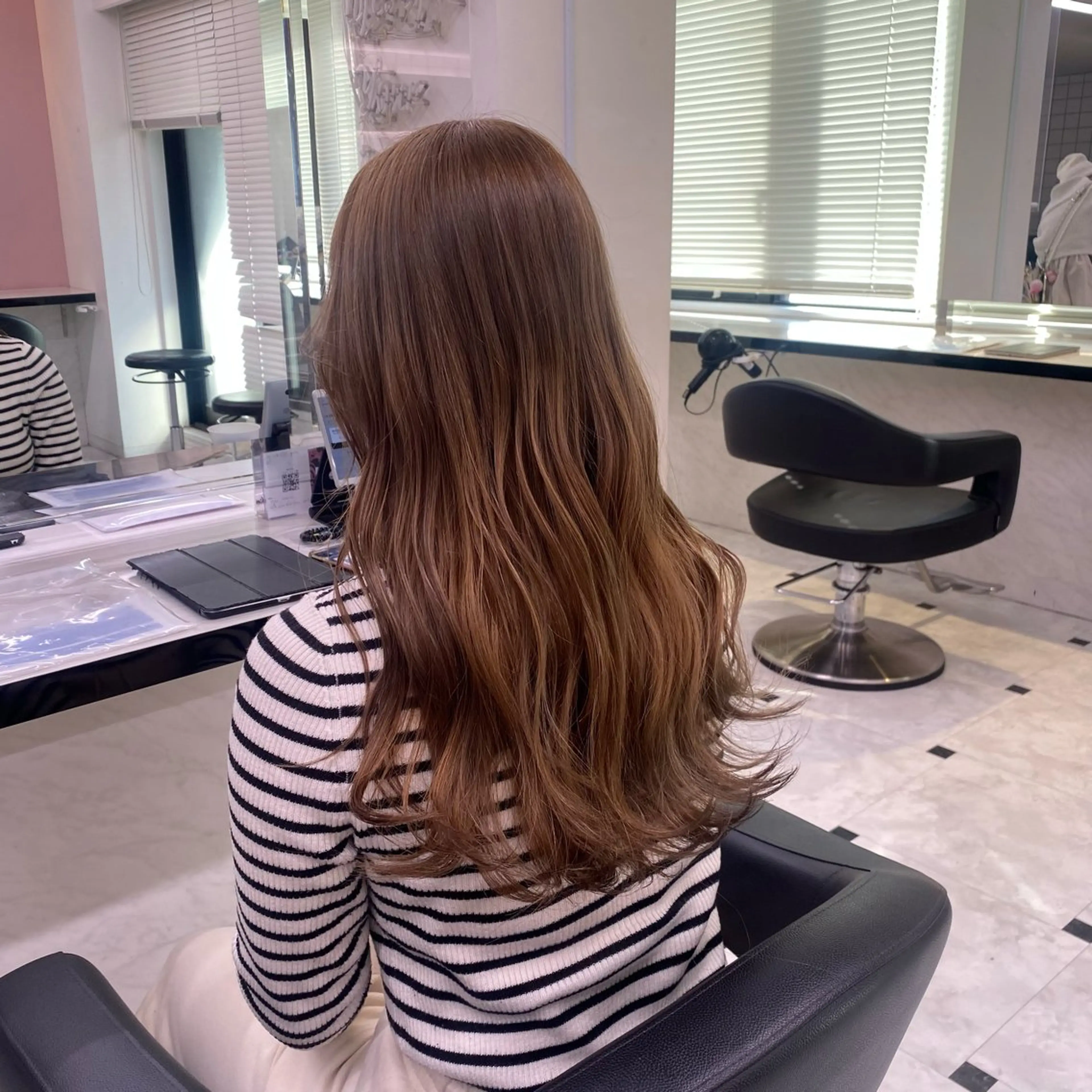 ロング カラー 透明感ベージュカラー 🪞上野🪞AIのヘアスタイル