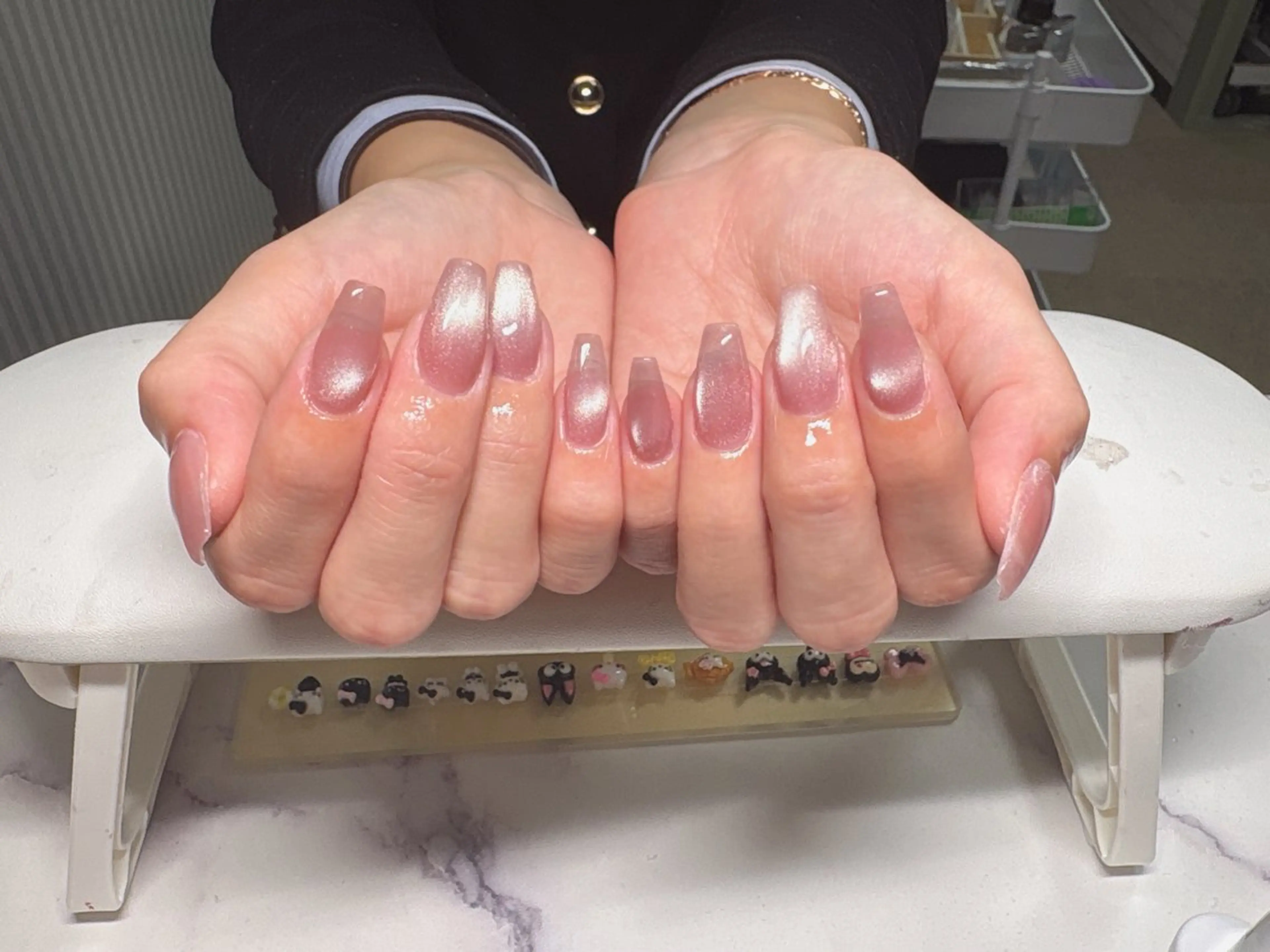 ネイル ハンドネイル Chiara 長さだしのネイルデザイン