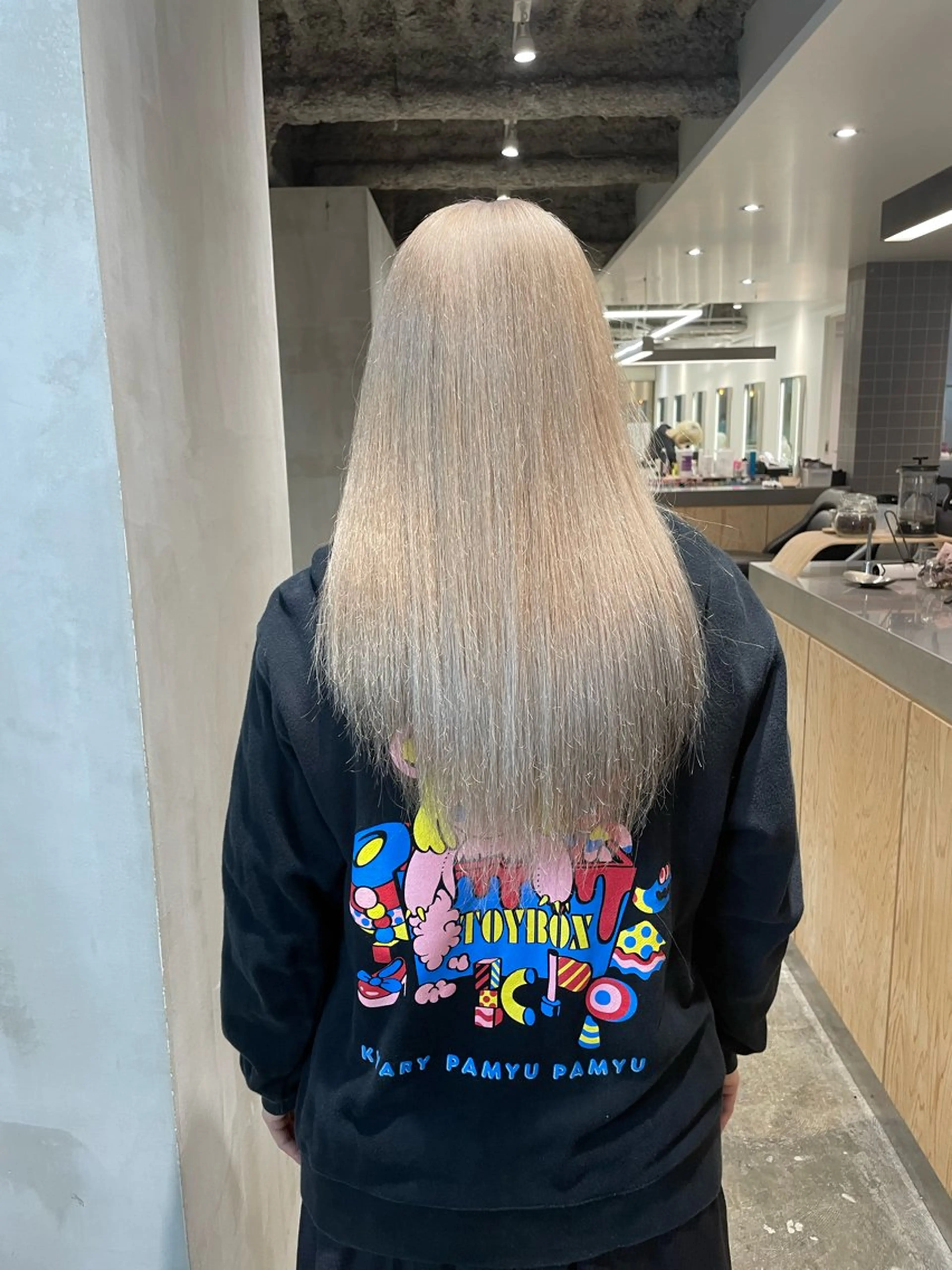 🌈ケアブリーチの4倍ケア!?🌈リタッチのみでブロンドにエフェクトリタッチ✨️✨️の写真