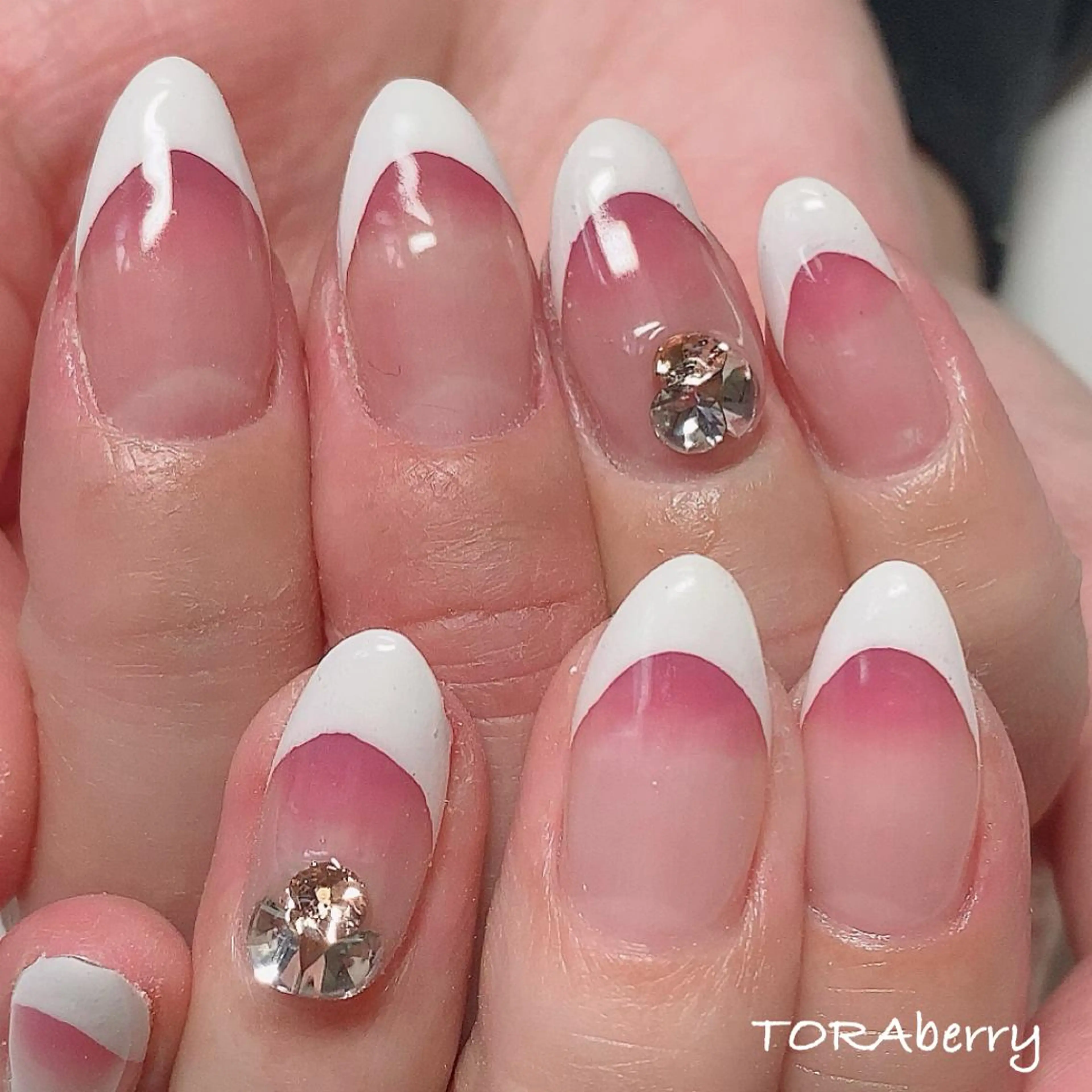 ネイル ネイリスト なつみのネイルデザイン