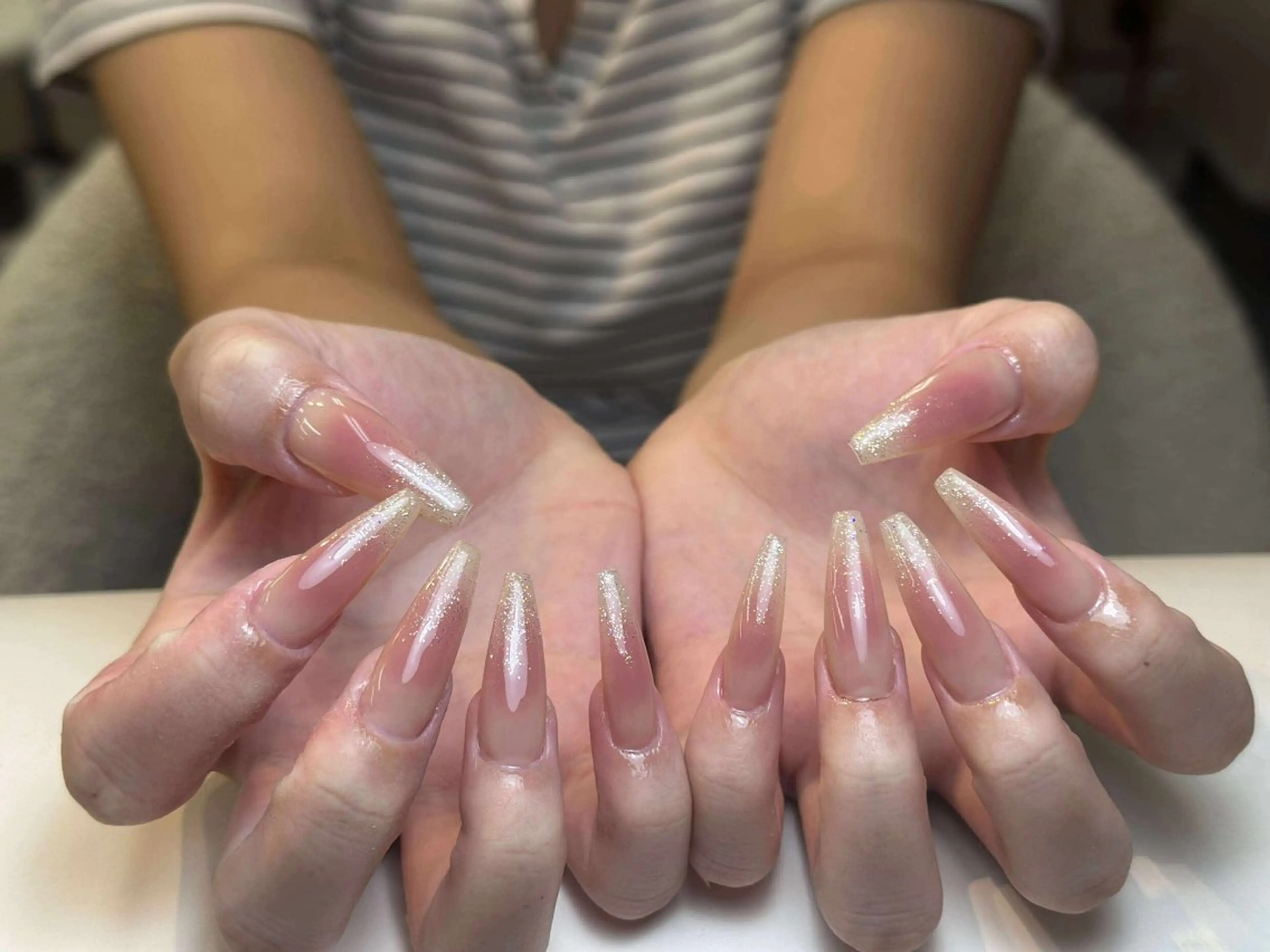ネイル アートネイル 成人式 ジェルネイル ニュアンスネイル 夏ネイル Nie Nail Shinokuboのネイルデザイン