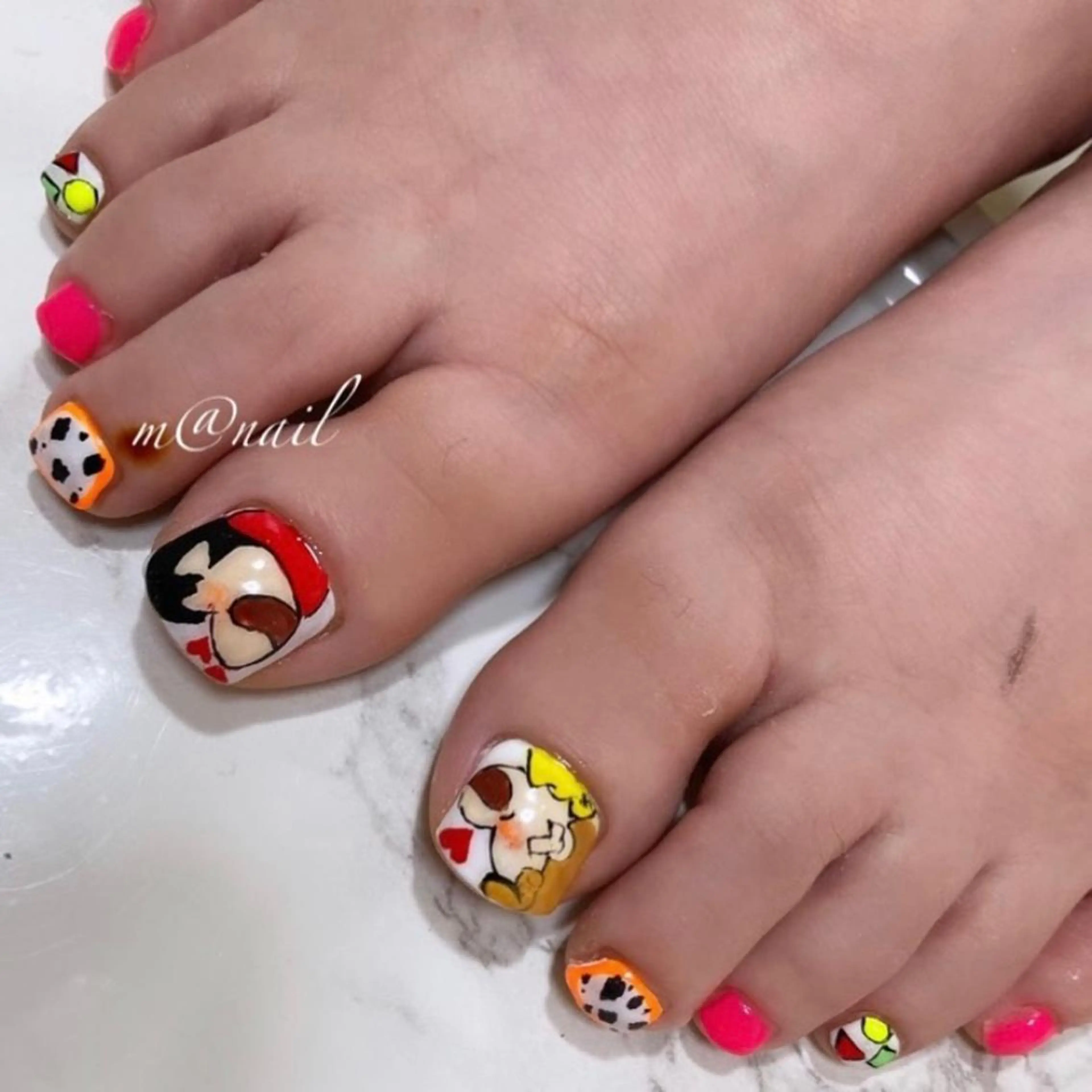 オフ無料⭐️フットネイル デザインやり放題 👣🎀口コミ有りで100円オフの写真