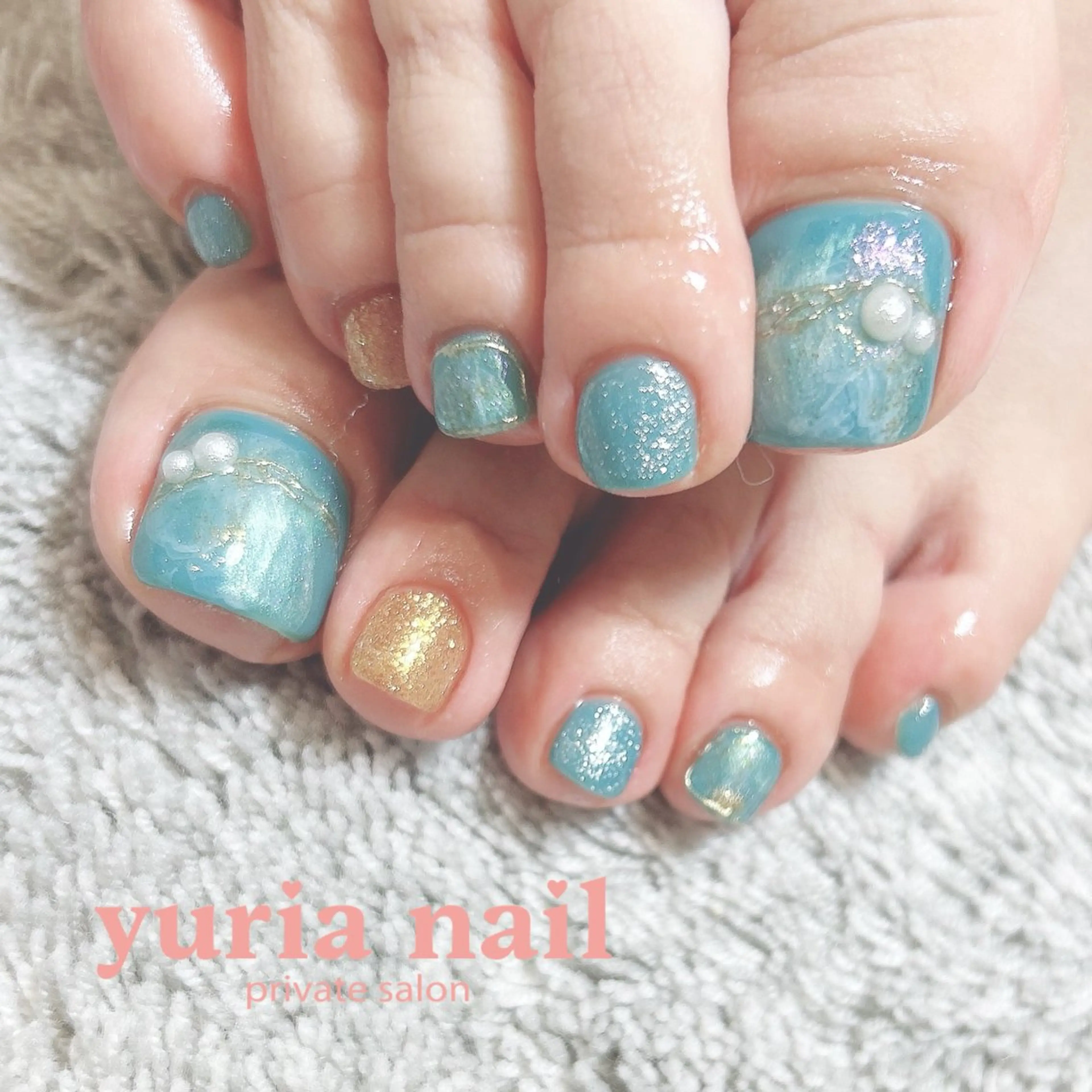 ネイル アートネイル フットネイル ジェルネイル ゴールド グリーン 小林 ゆりあのネイルデザイン