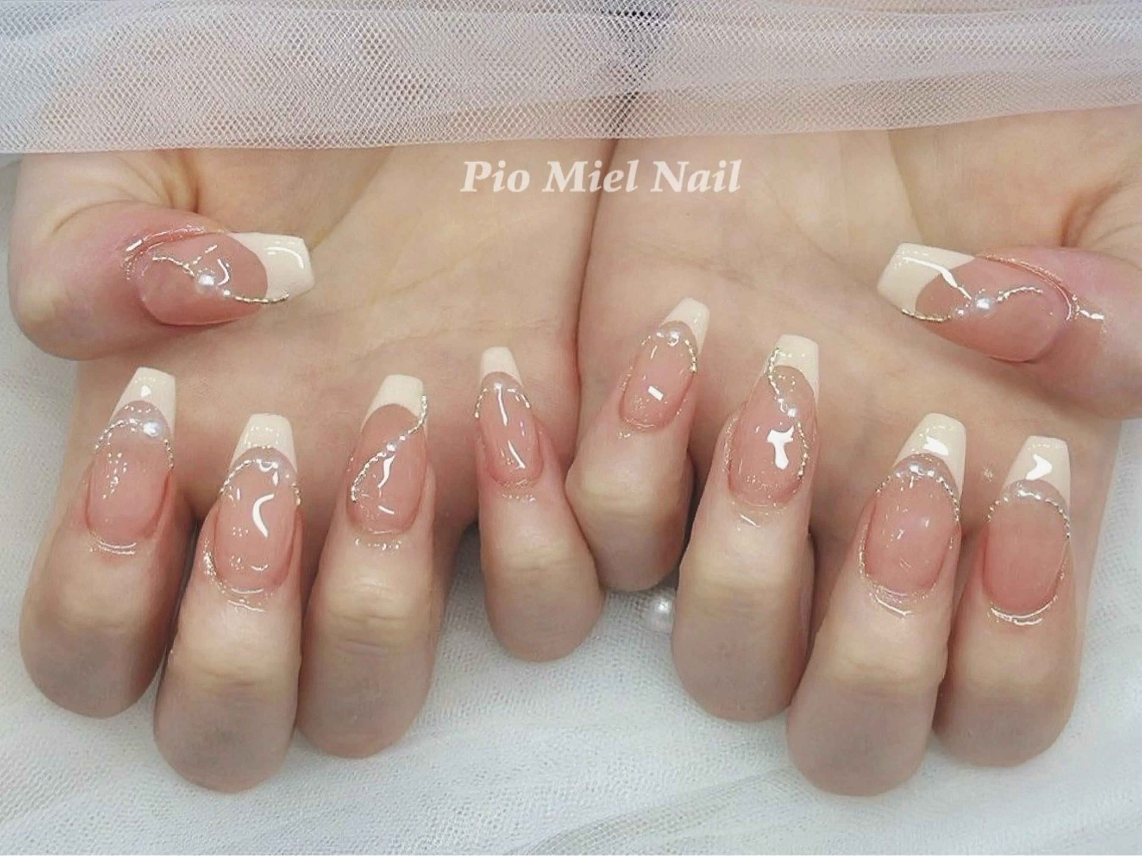 ネイル フレンチネイル ジェルネイル 持ち込み オフィスネイル パラジェル ハンドネイル HANA 長さだしのネイルデザイン