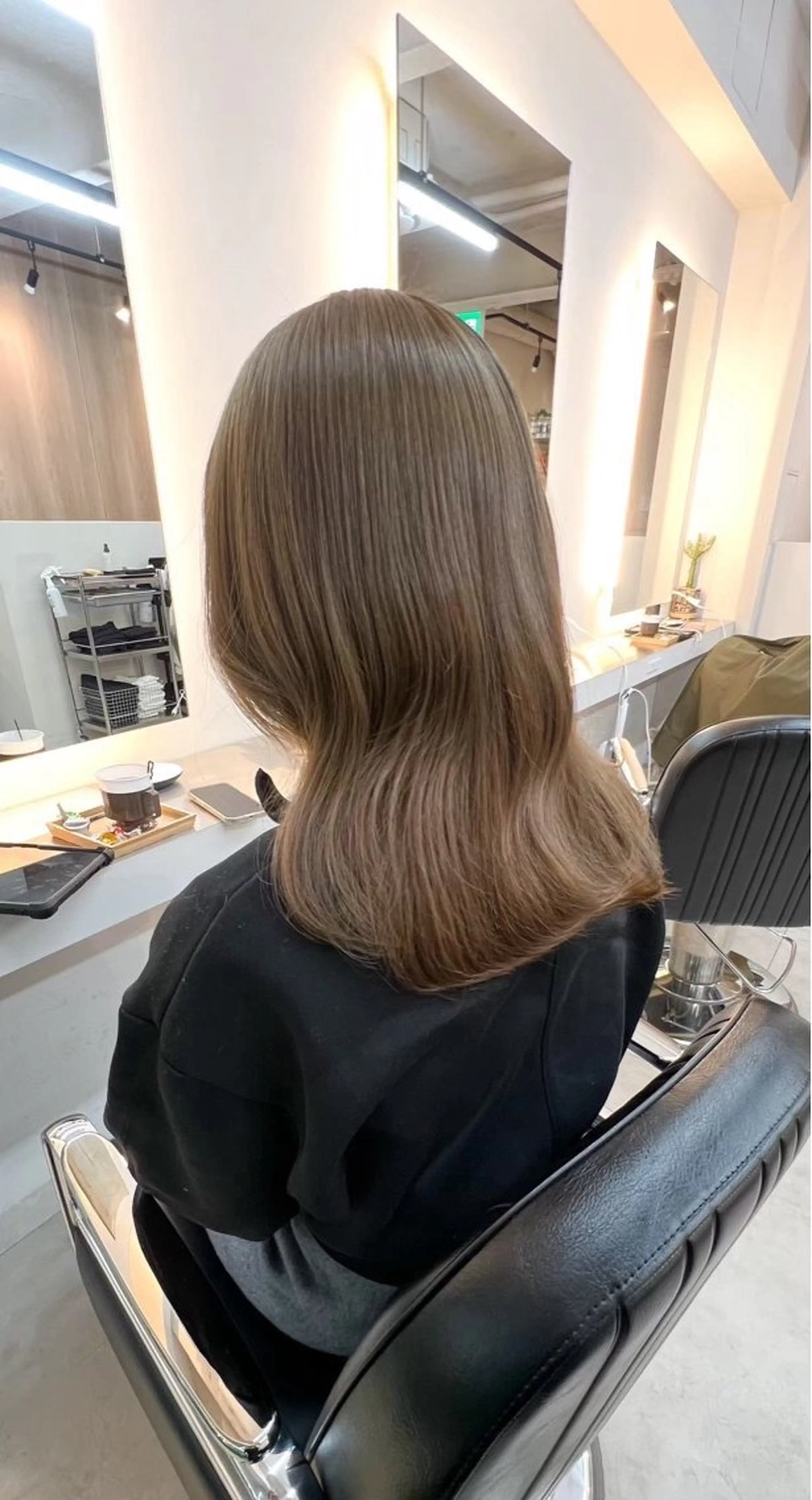 ロング カラー 植野 さくらのヘアスタイル
