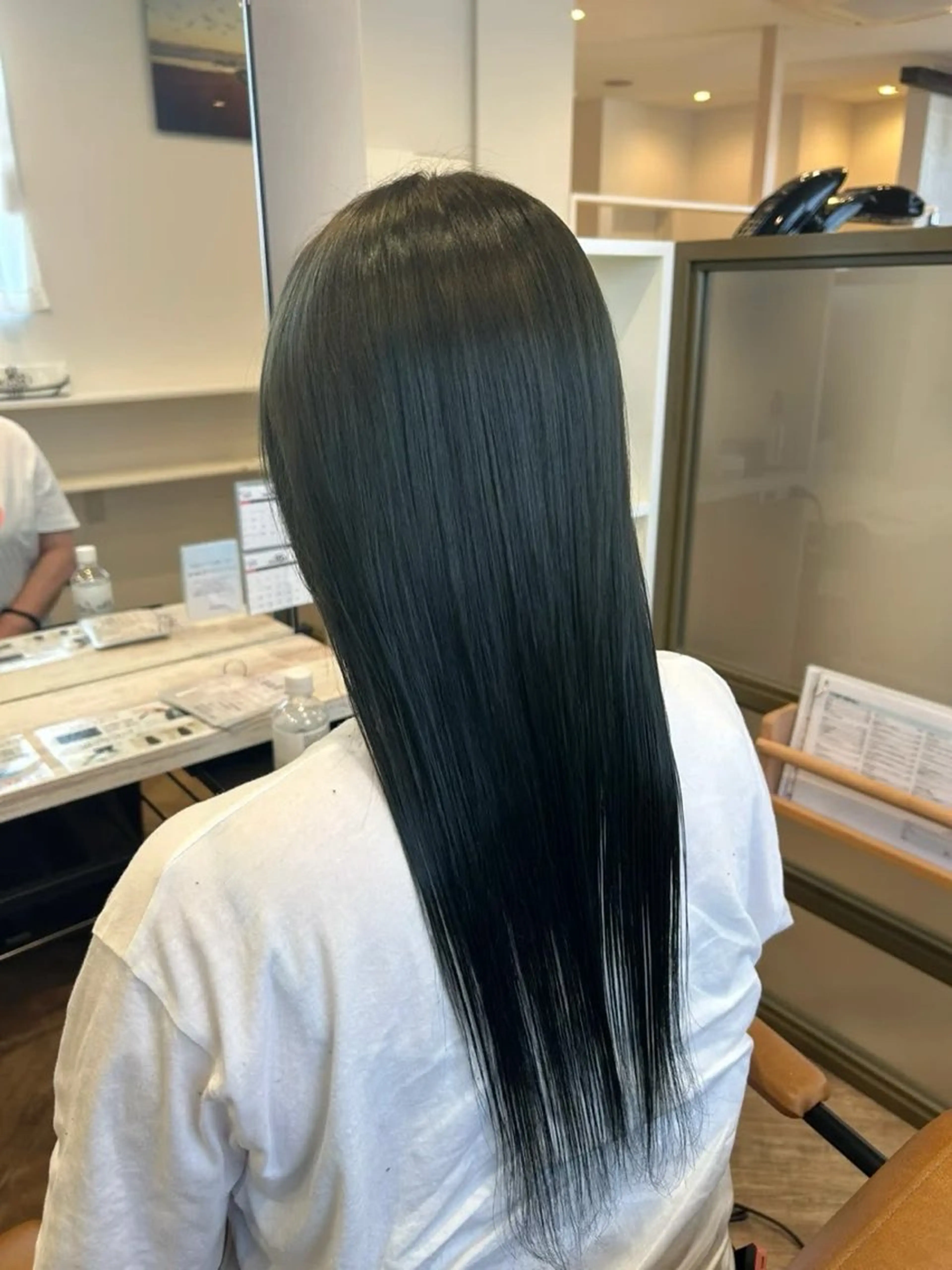 ロング 石崎 奈那のヘアスタイル