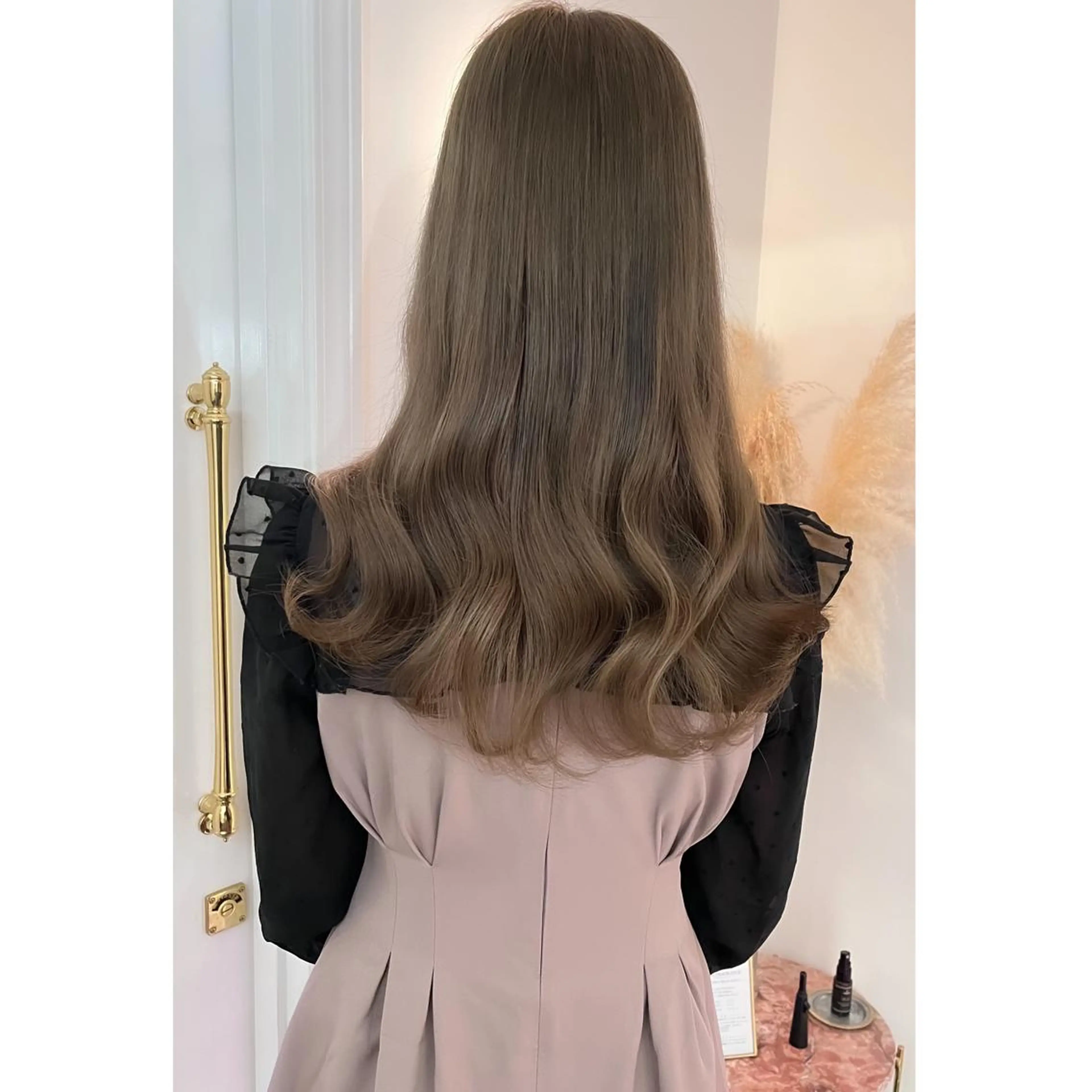 ロング カラー ブリーチ ヘアカラー LOTTA CUCCI所属・miyu /トレンド カラー×艶髪のヘアスタイル