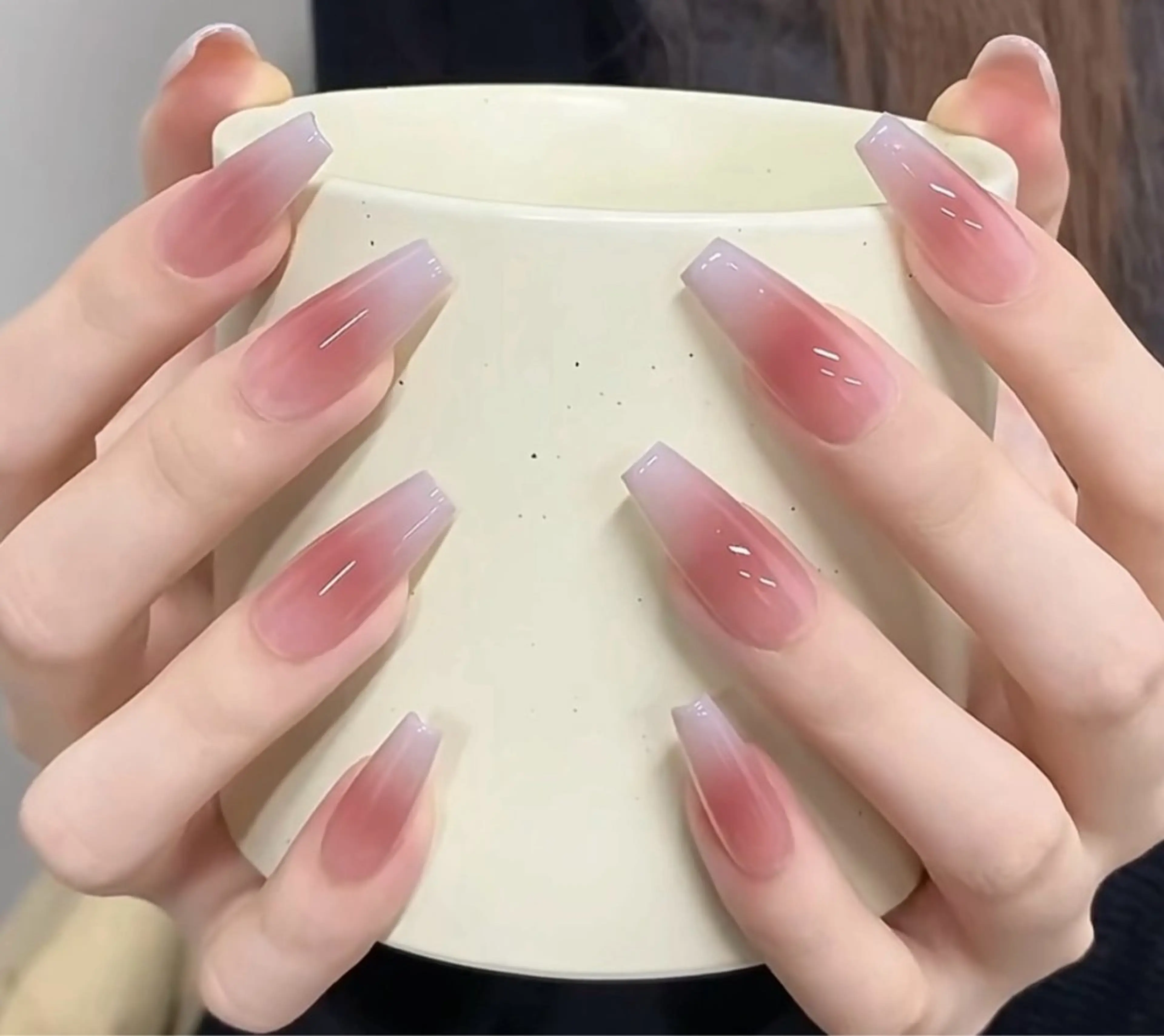 ネイル ハンドネイル queen nailのネイルデザイン