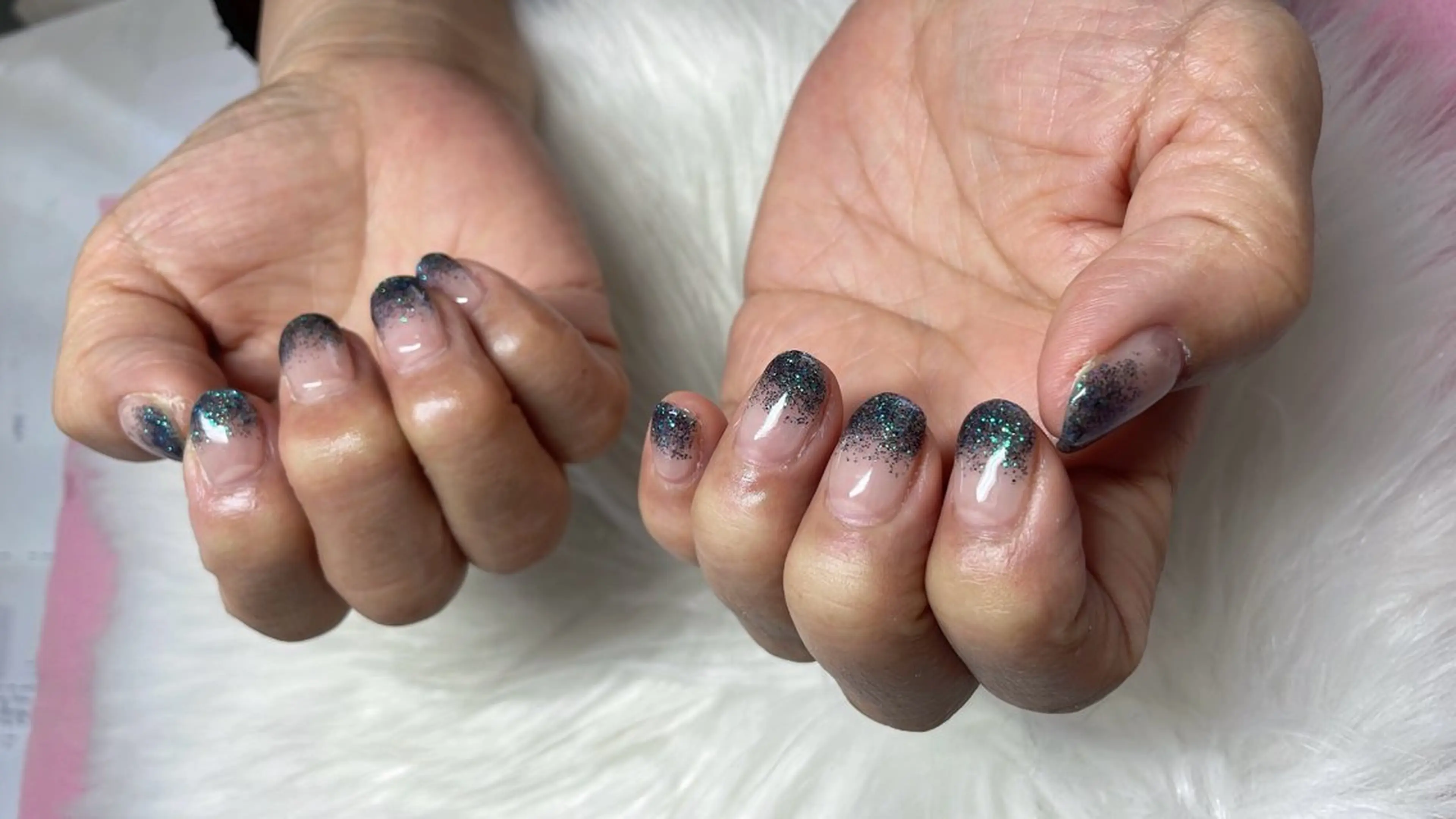 ネイル Amoureuse Satomiのネイルデザイン